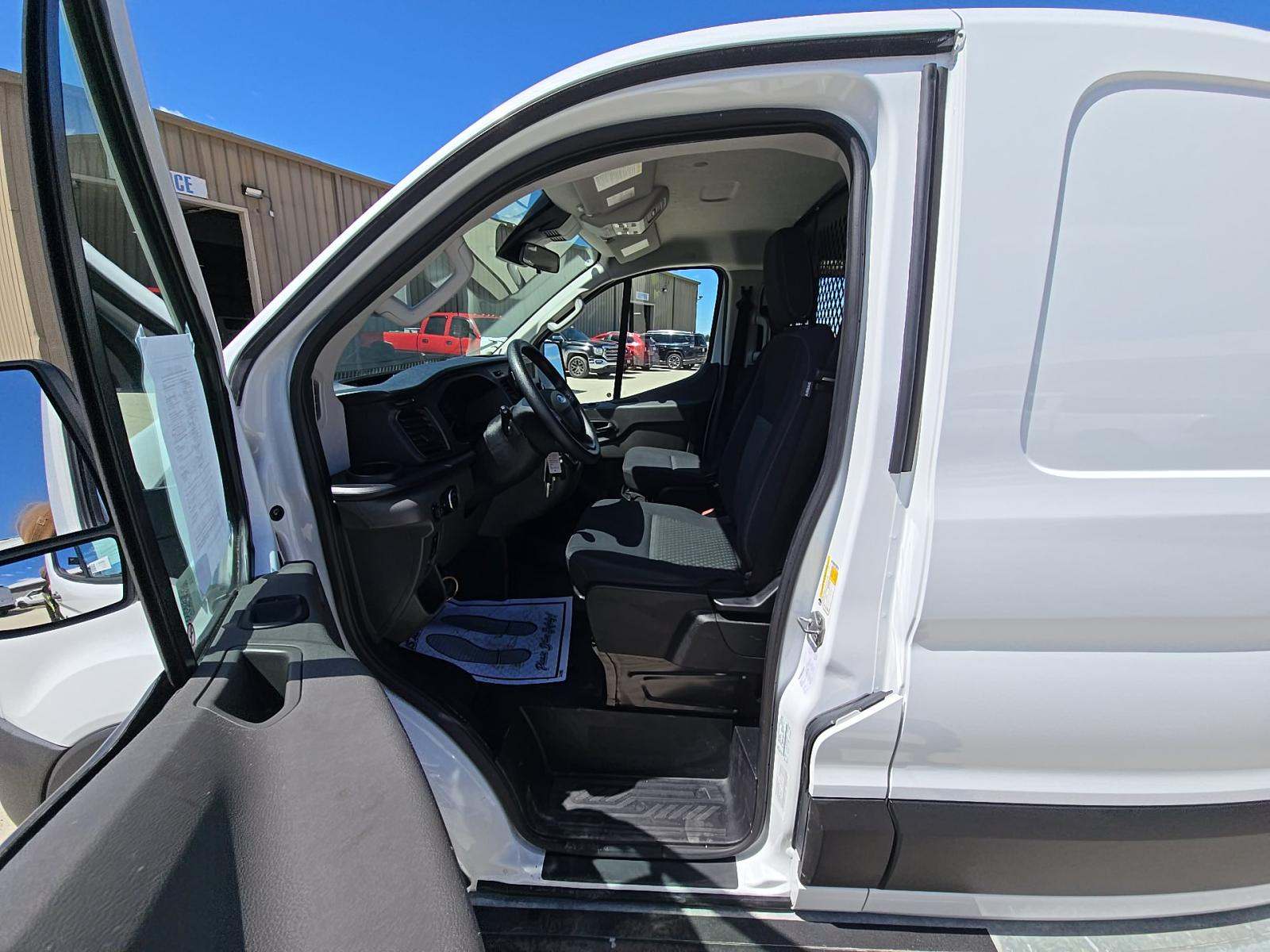 FORD TRANSIT 250 - 2