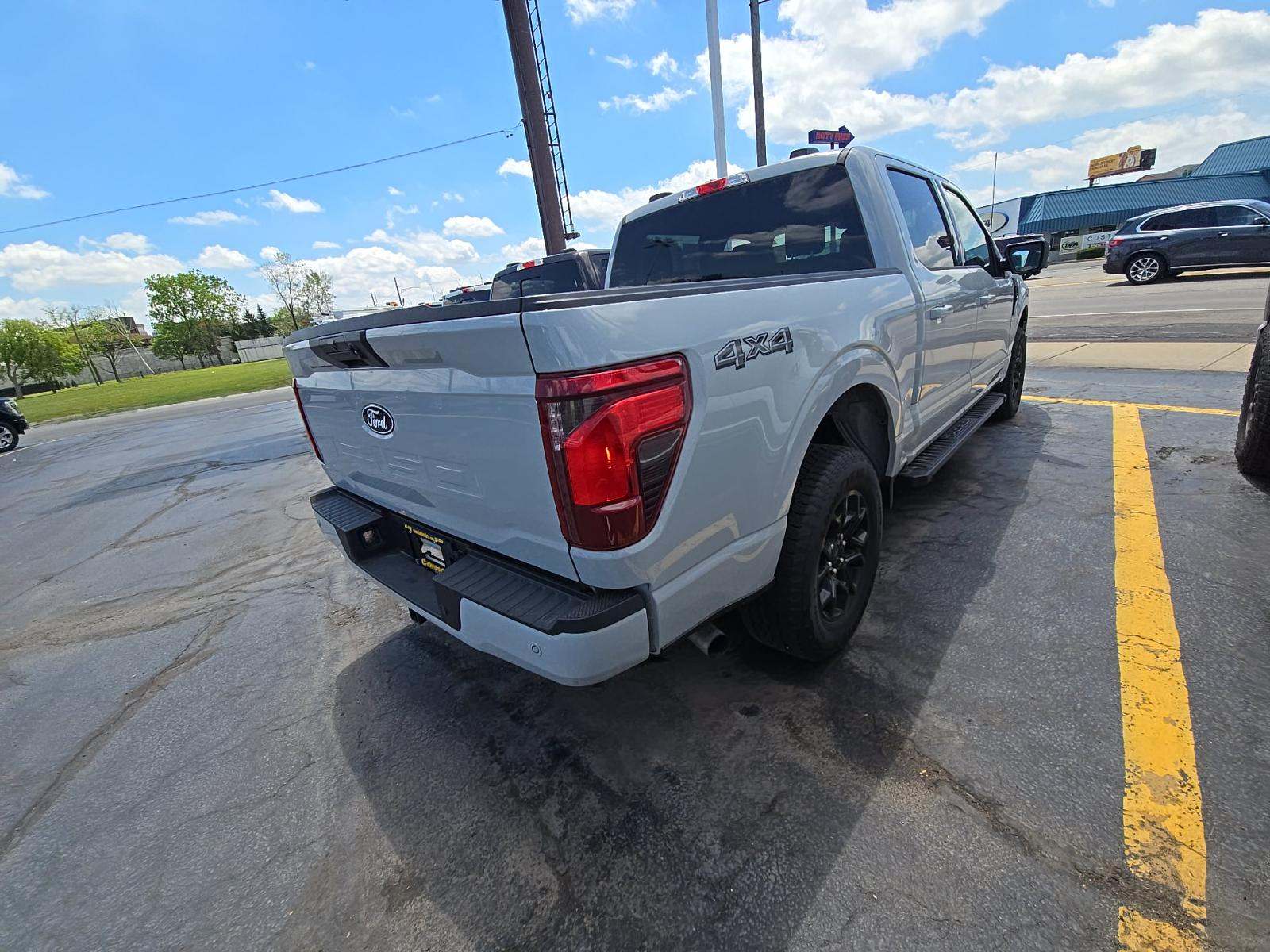 2024 Ford F-150 XLT AWD