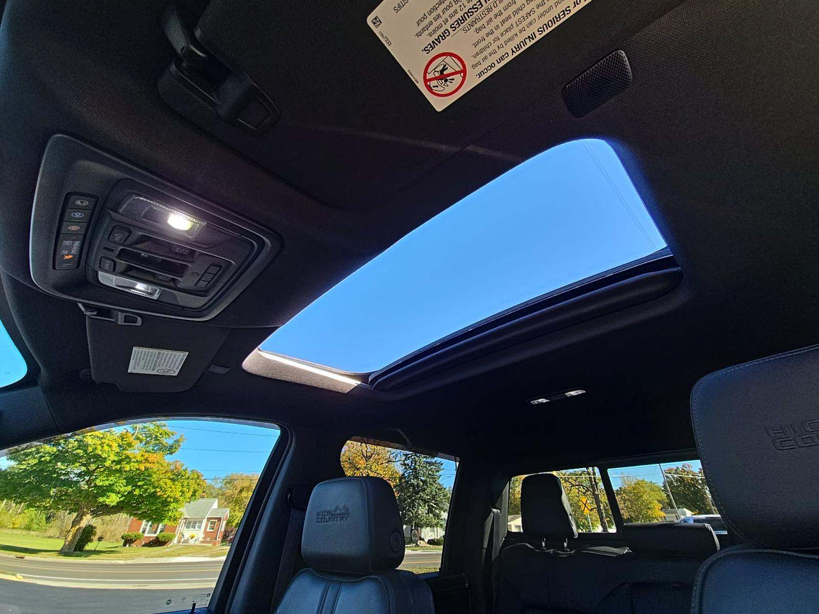 2022 Chevrolet Silverado 3500HD High Country AWD