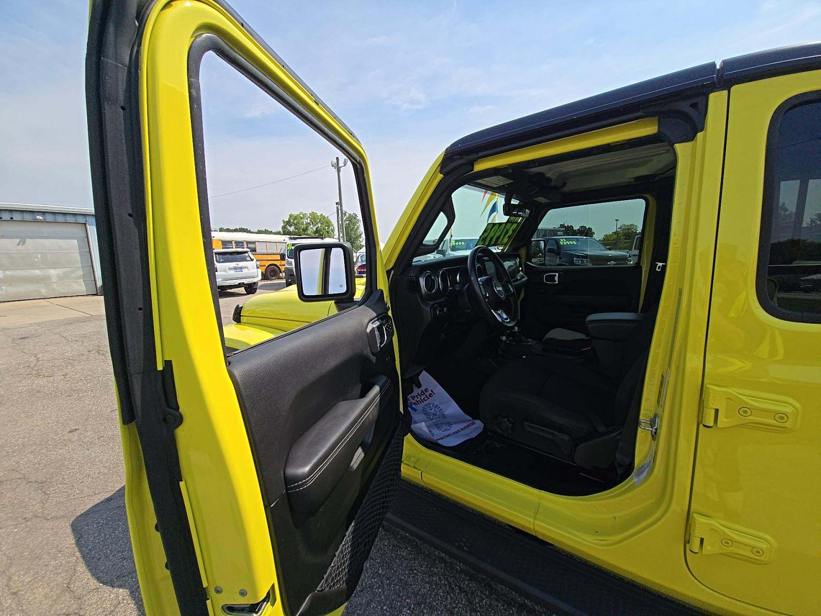 2023 Jeep Wrangler Sahara AWD