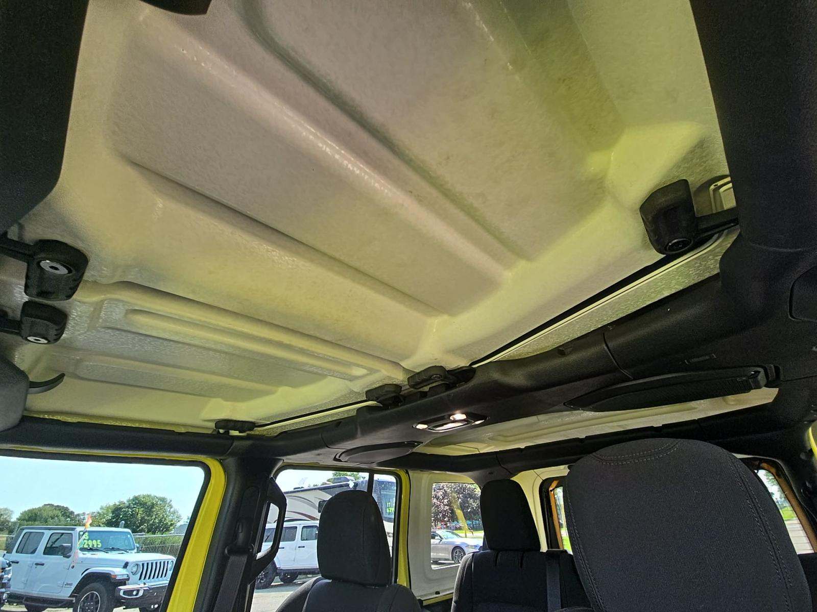 2023 Jeep Wrangler Sahara AWD