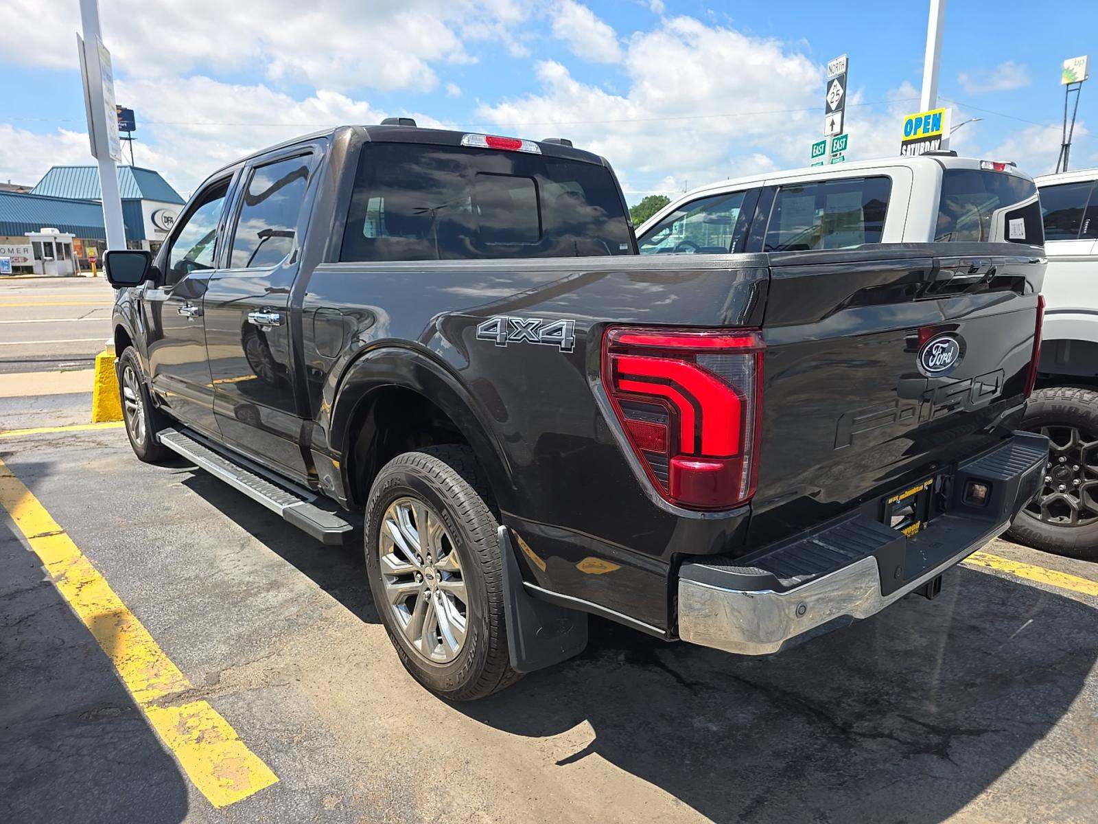 2024 Ford F-150 Hybrid Lariat AWD