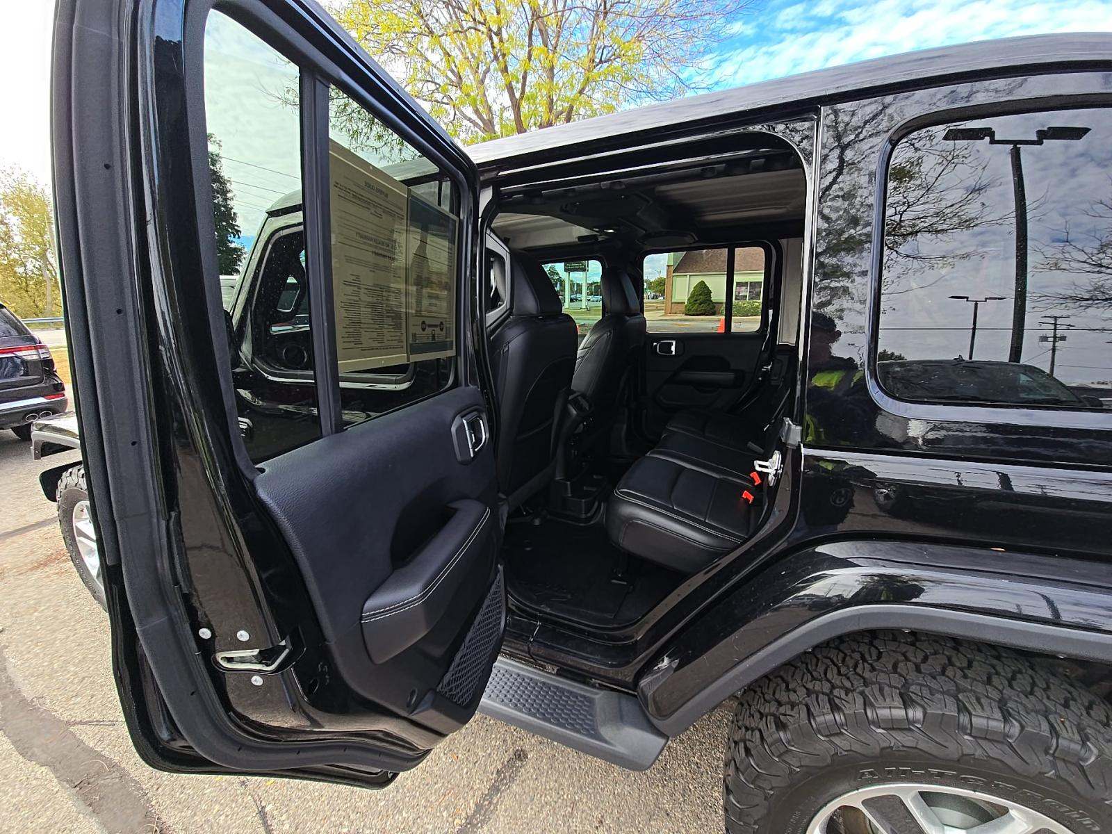 2018 Jeep Wrangler Unlimited Sahara AWD