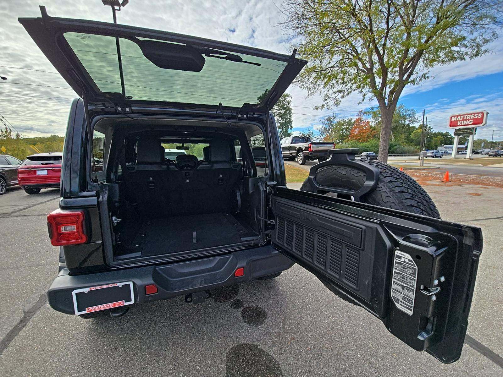 2018 Jeep Wrangler Unlimited Sahara AWD