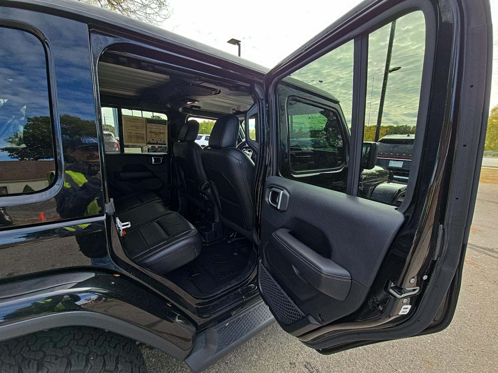 2018 Jeep Wrangler Unlimited Sahara AWD