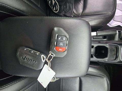 JEEP UNLIMITED SAHARA ALTITUDE EDITION - 4