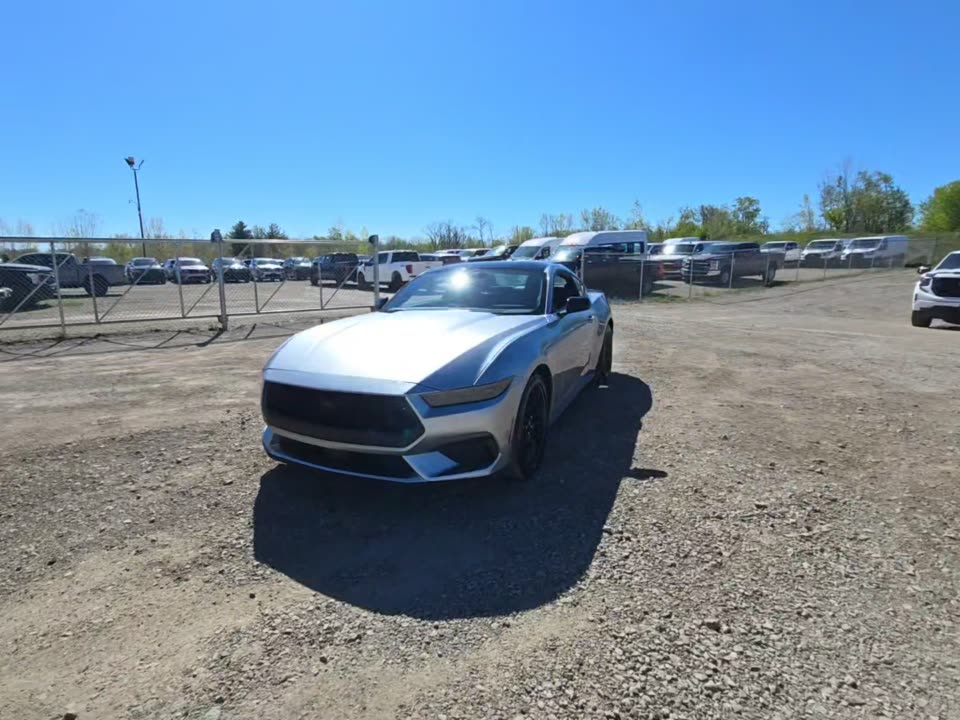 2026 Ford Mustang EcoBoost RWD