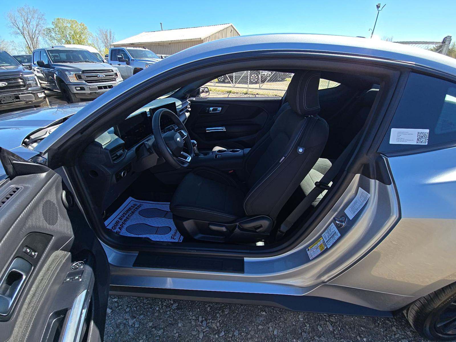 2026 Ford Mustang EcoBoost RWD