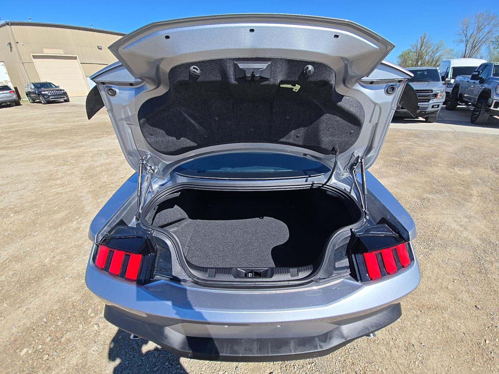 2026 Ford Mustang EcoBoost RWD