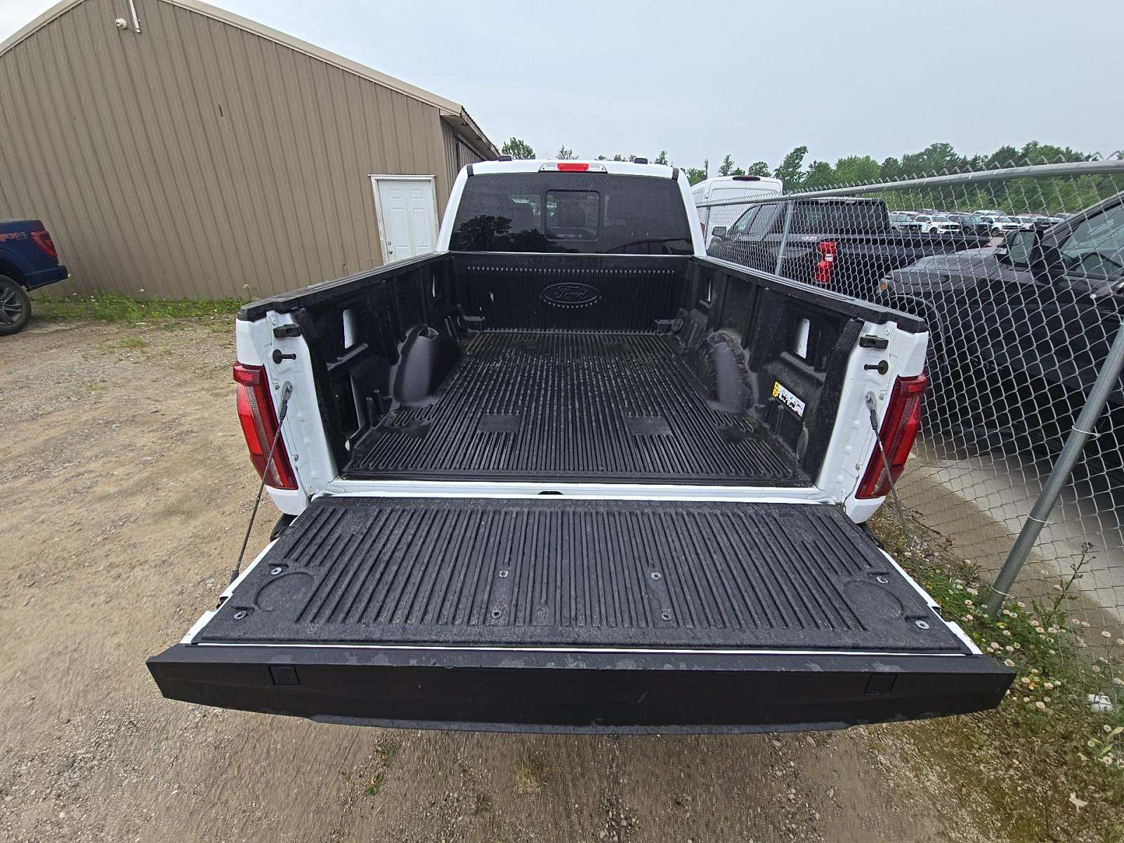 2024 Ford F-150 Hybrid Lariat AWD