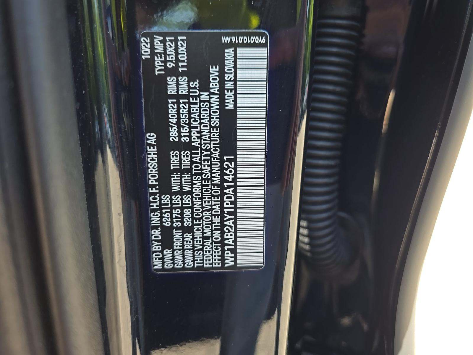PORSCHE CAYENNE - 1