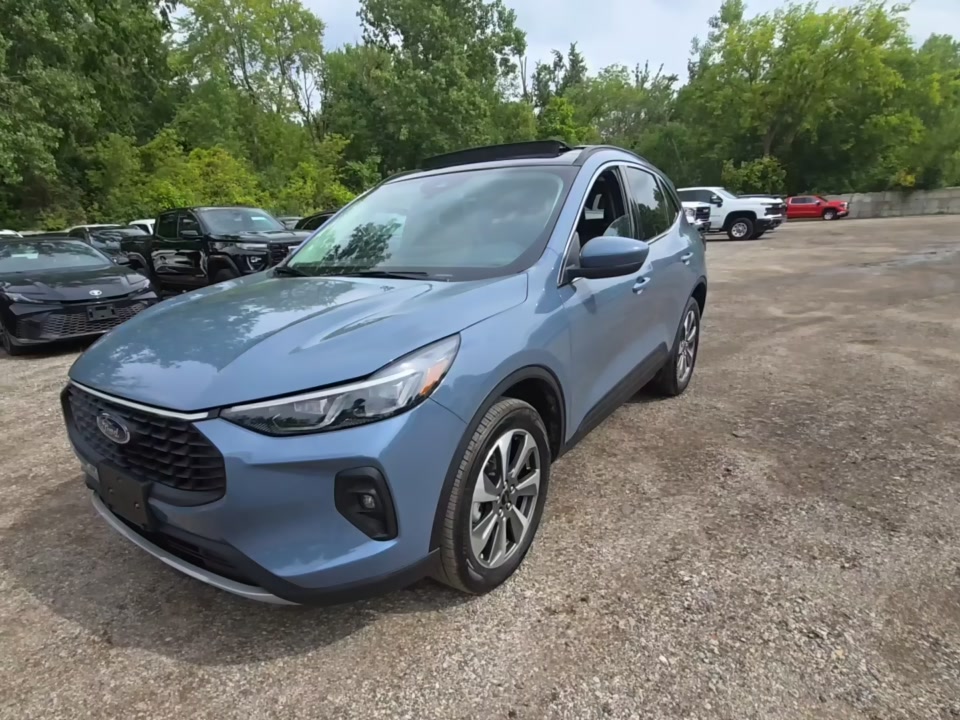 2025 Ford Escape Platinum AWD
