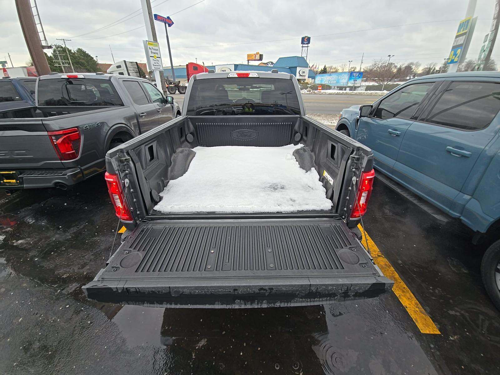 2023 Ford F-150 XLT AWD