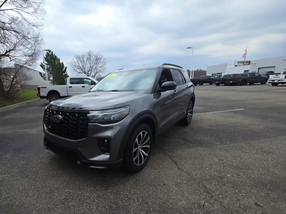 2025 Ford Explorer ST-Line AWD