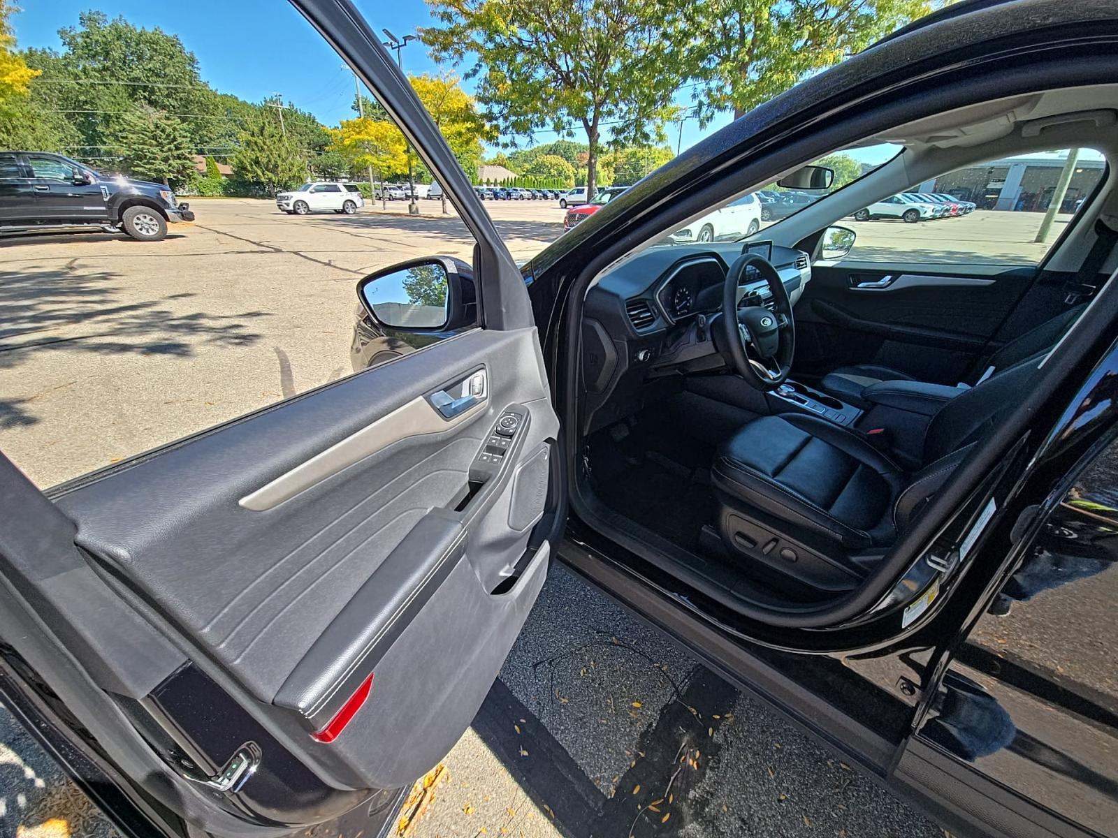 2022 Ford Escape Hybrid SEL AWD