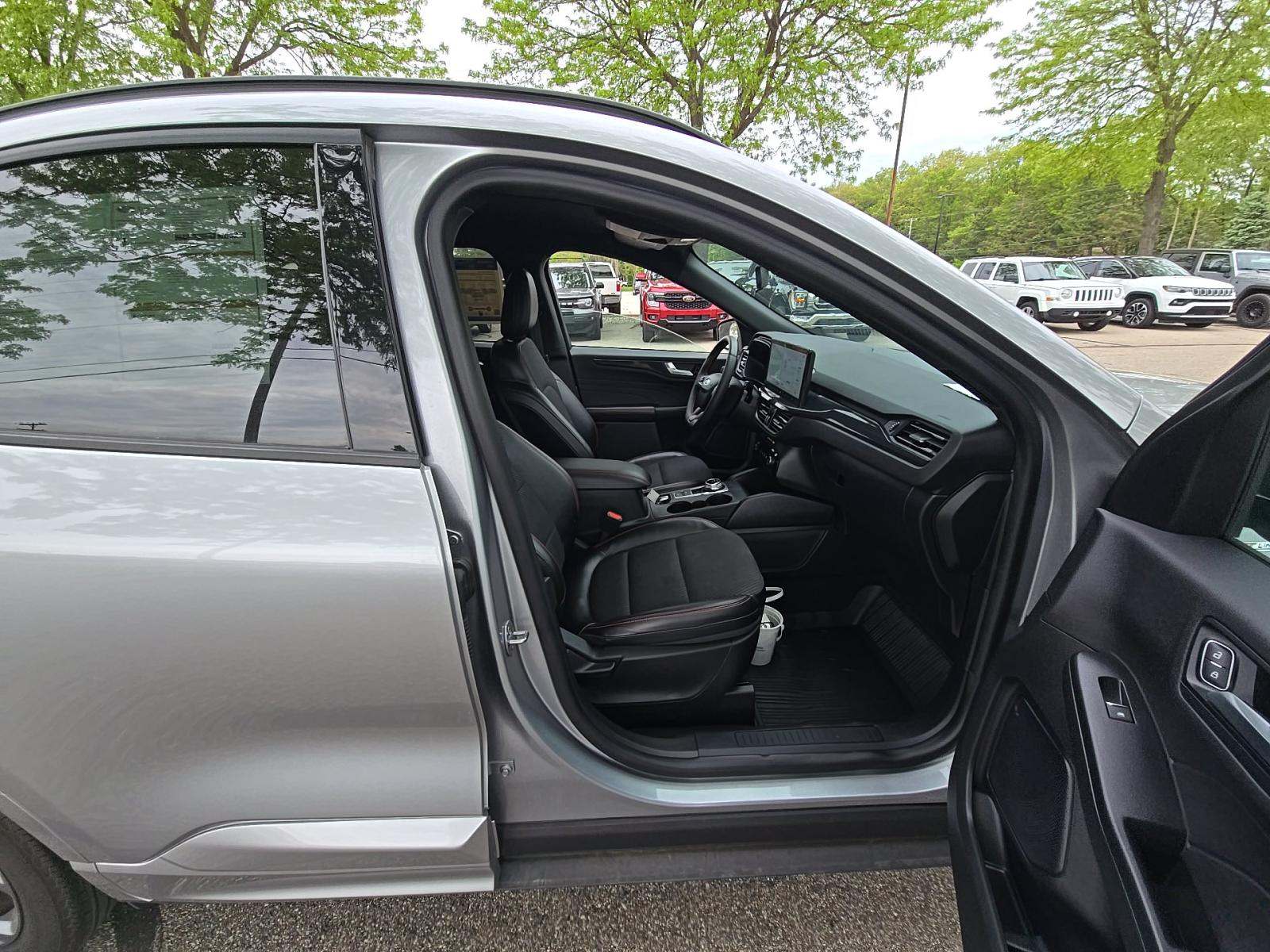 2023 Ford Escape ST-Line AWD
