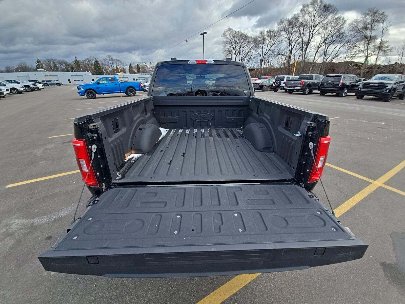 2023 Ford F-150 XLT AWD