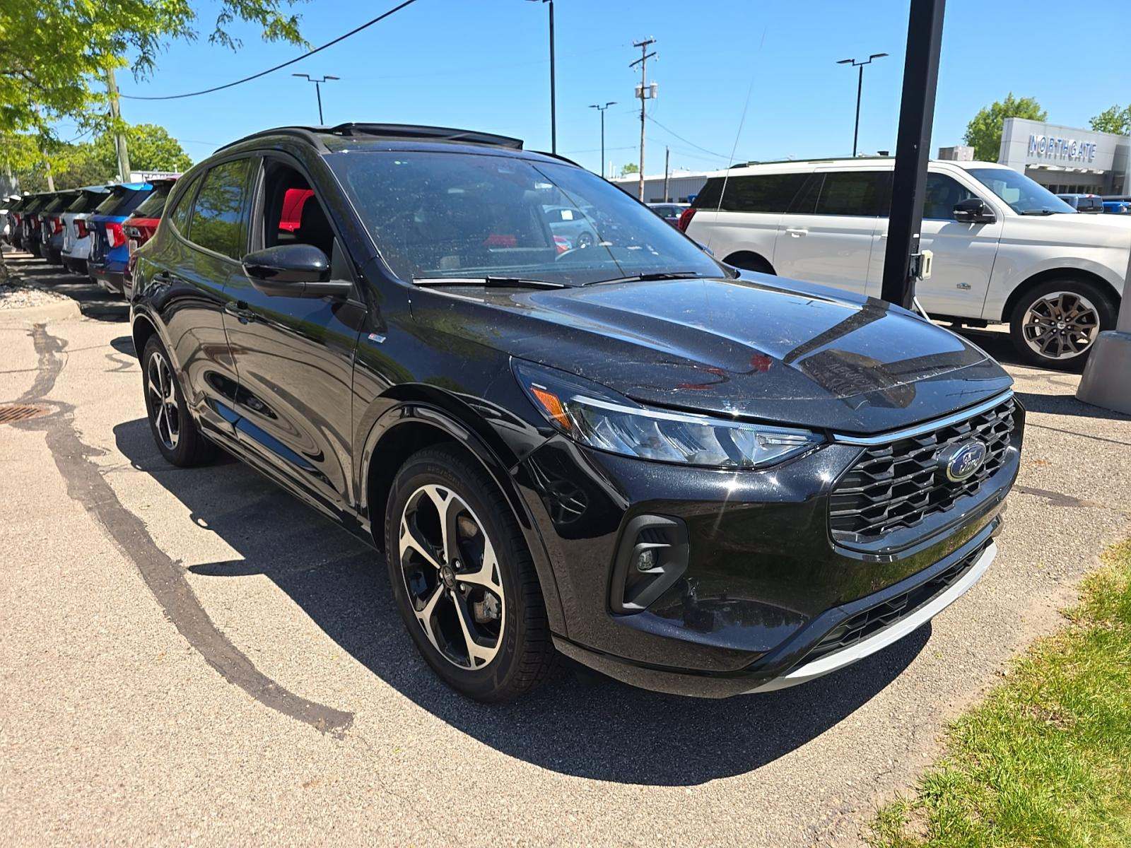 2023 Ford Escape ST-Line Select AWD