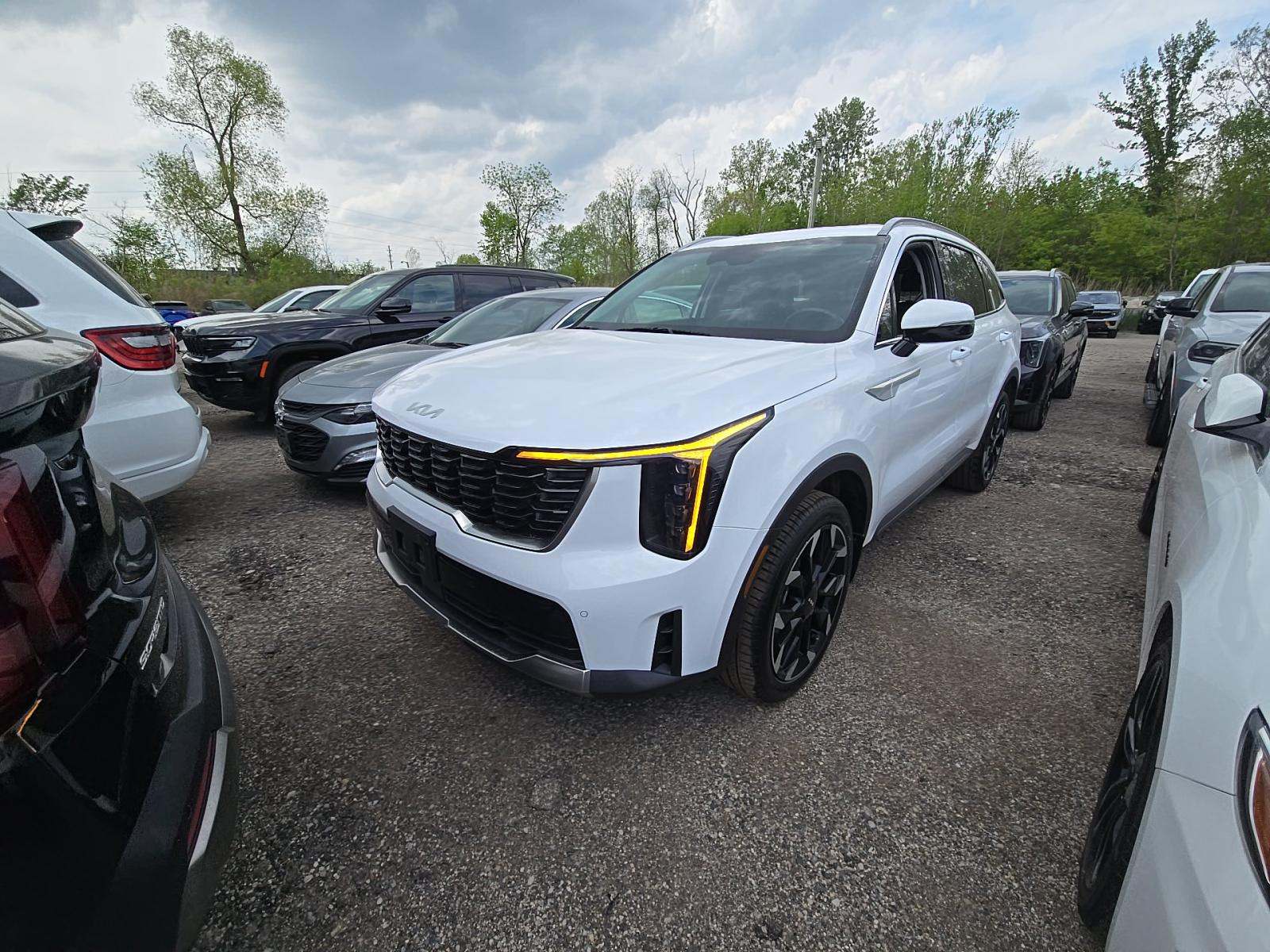 2025 Kia Sorento X-Line AWD