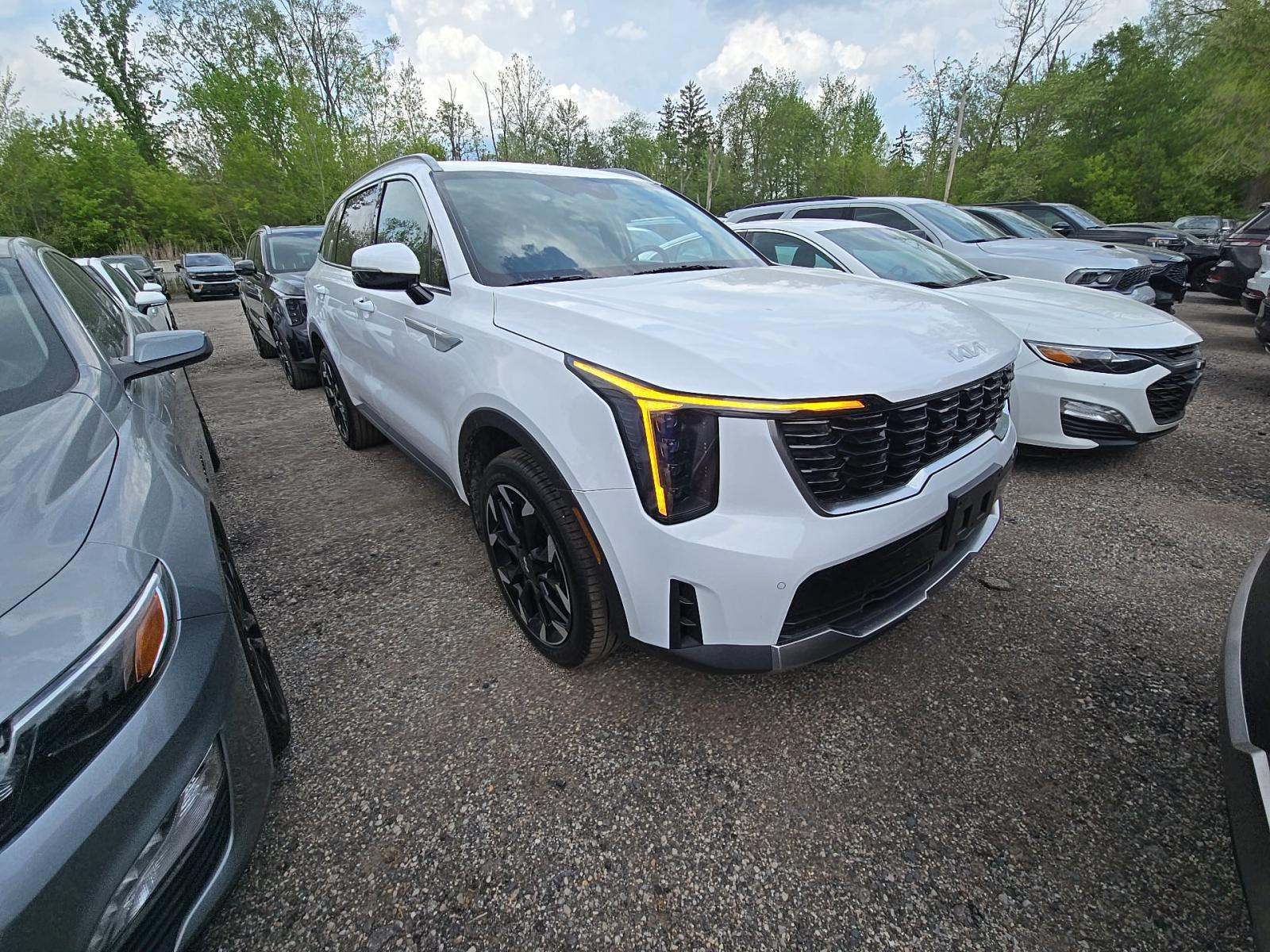 2025 Kia Sorento X-Line AWD