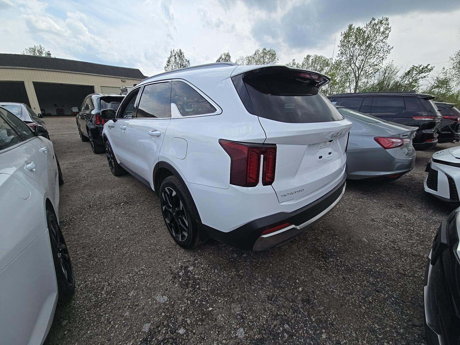 2025 Kia Sorento X-Line AWD