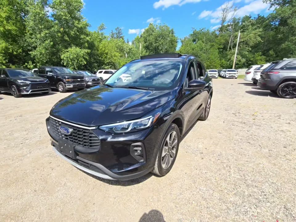 2025 Ford Escape Platinum AWD