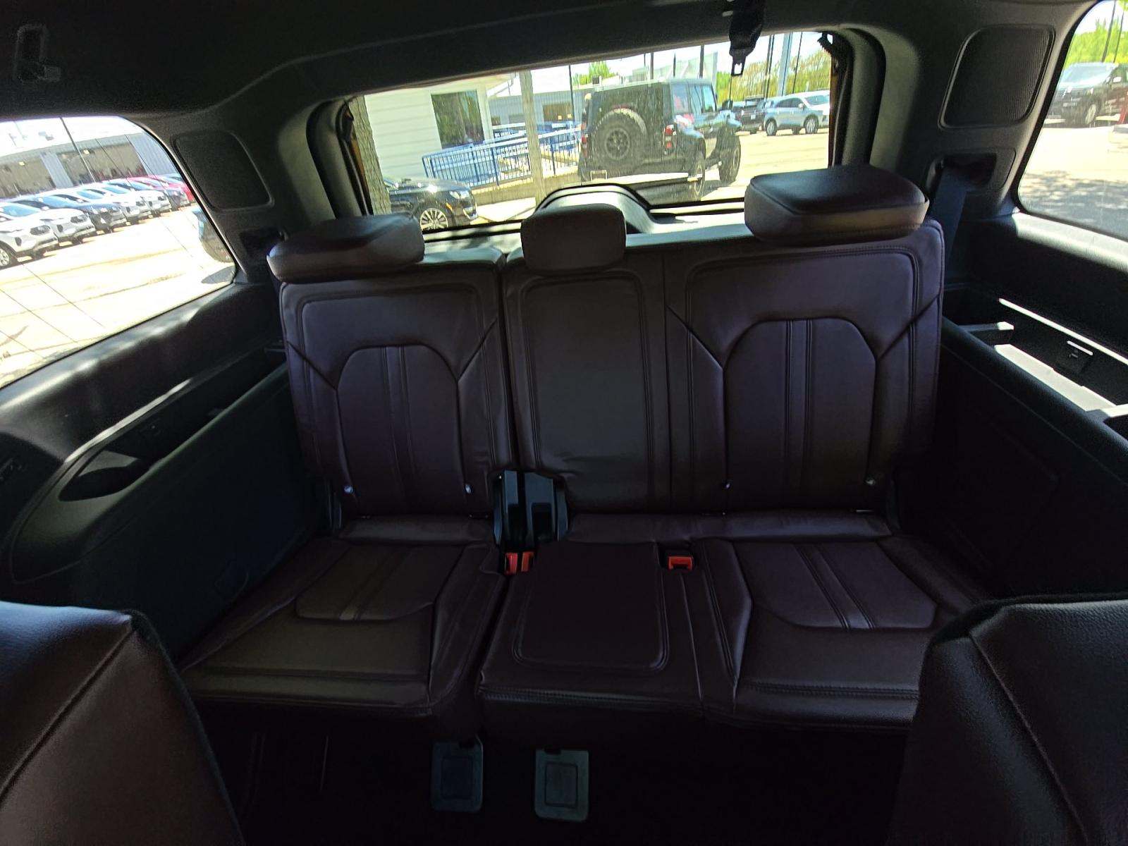 FORD EXPEDITION - 10
