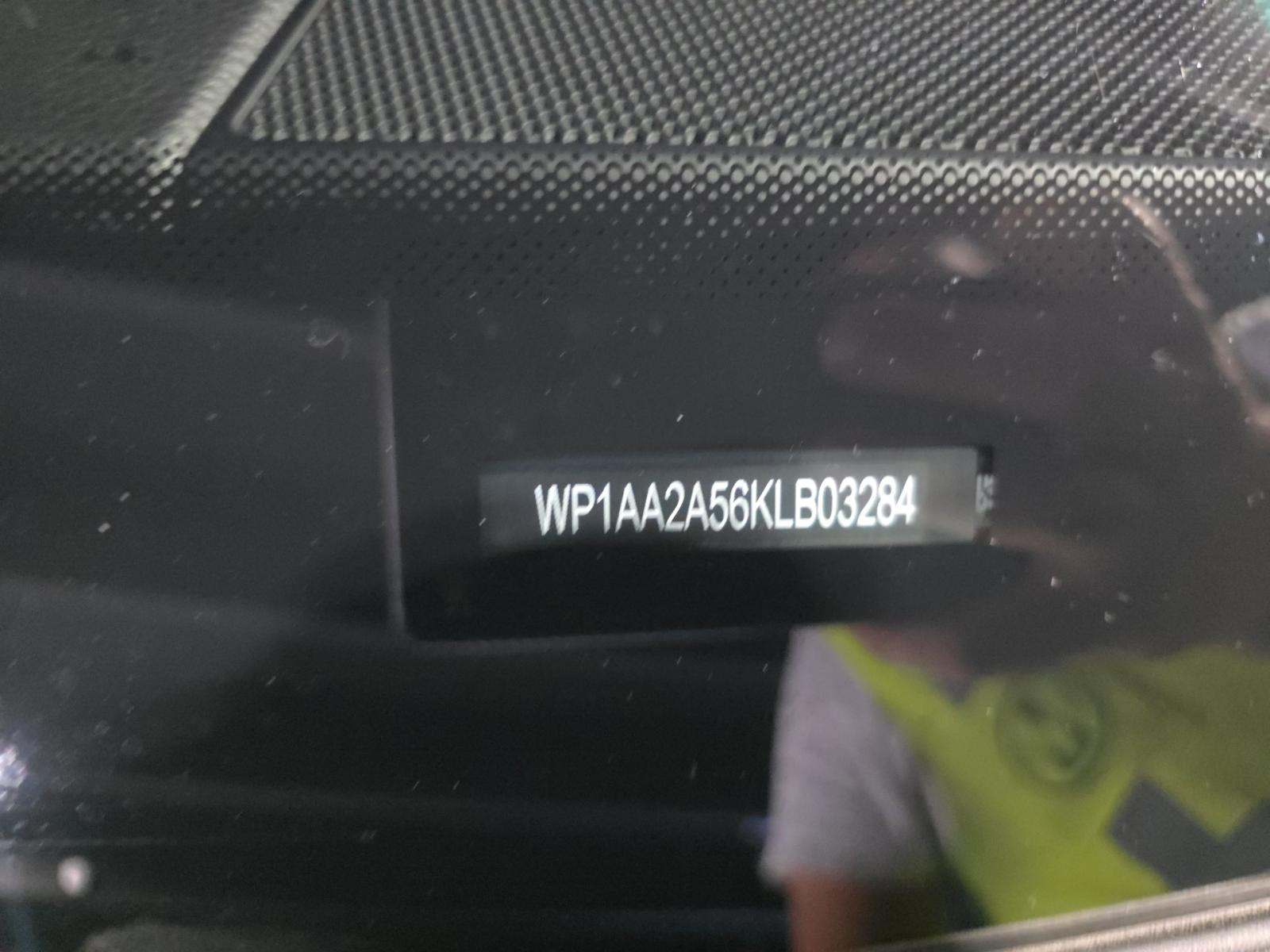 PORSCHE MACAN - 5