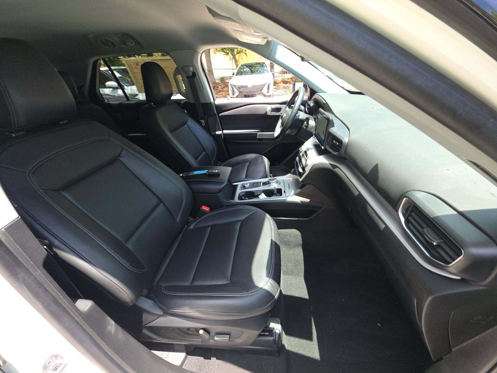 2024 Ford Explorer XLT AWD