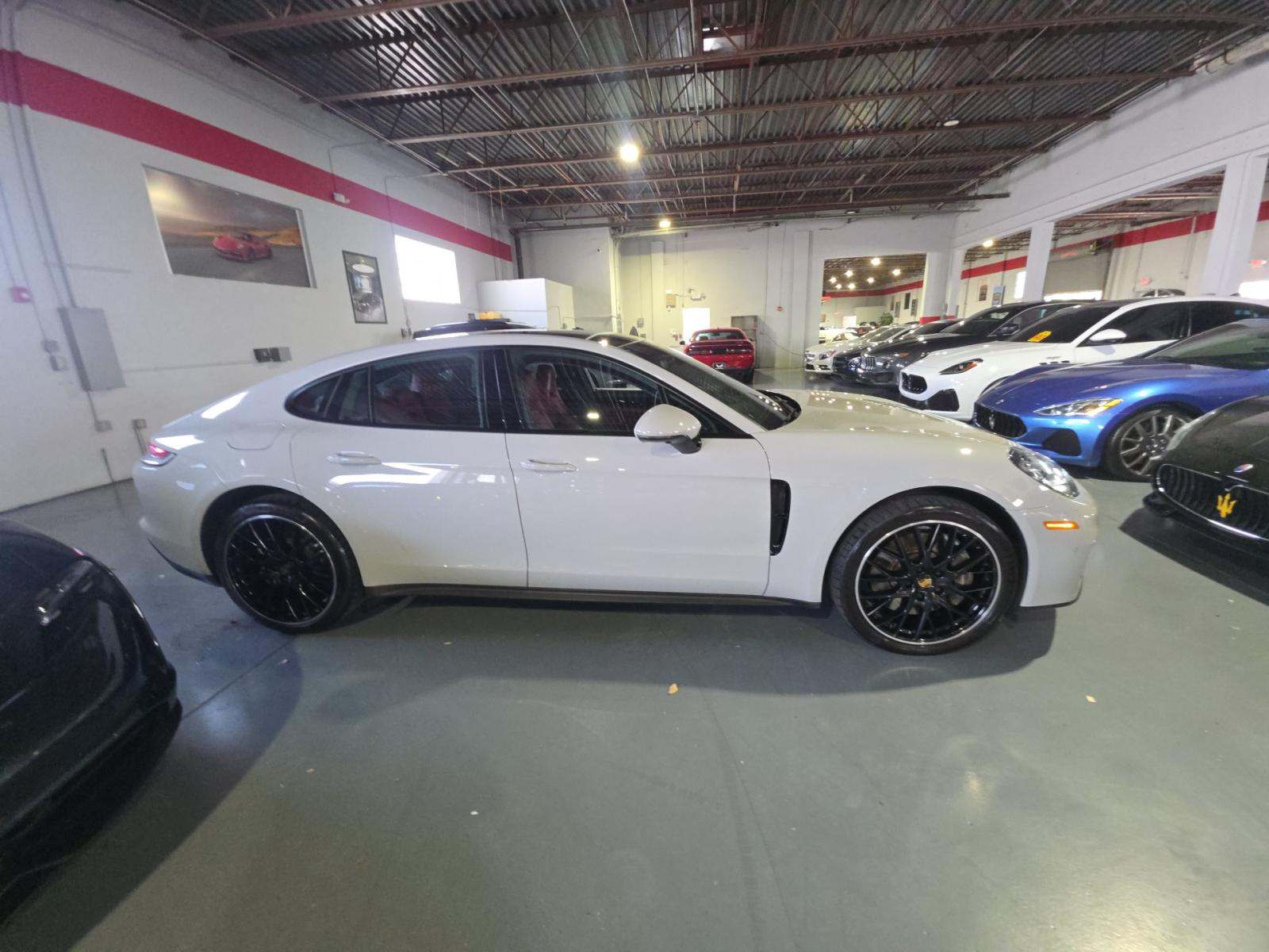 2021 Porsche Panamera Base RWD