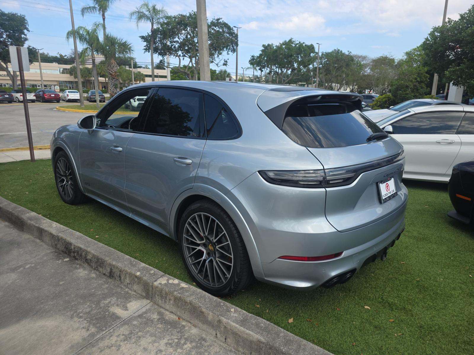 PORSCHE CAYENNE - 2