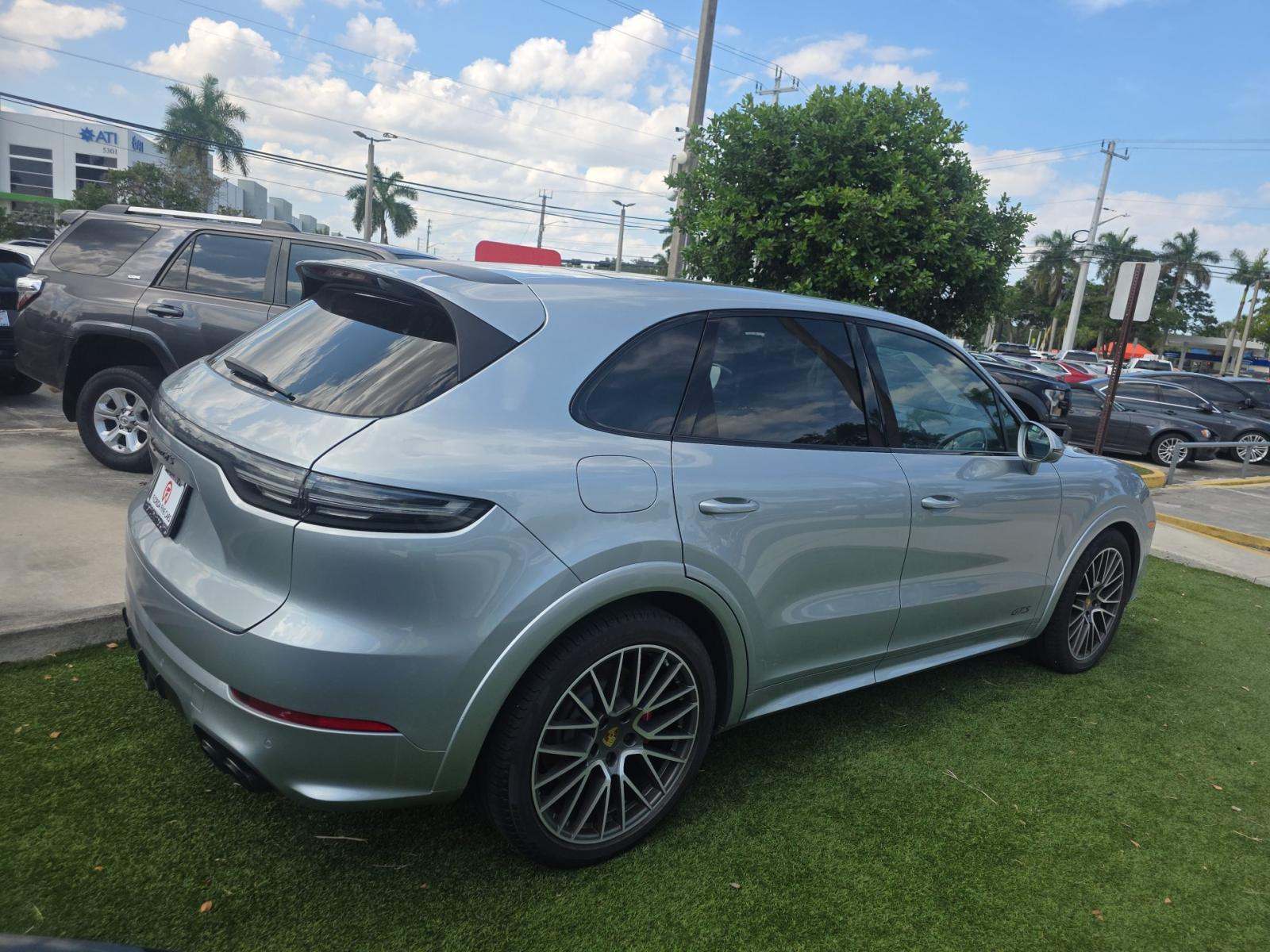 PORSCHE CAYENNE - 3