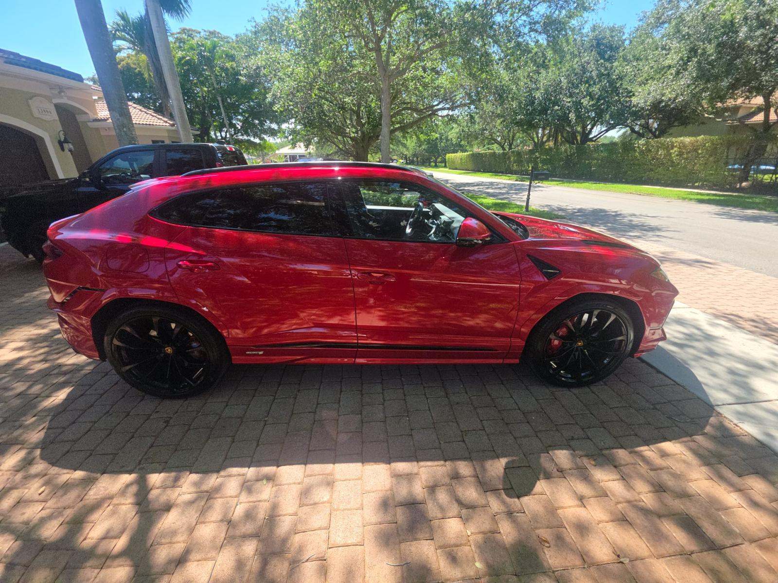 2024 Lamborghini Urus S AWD
