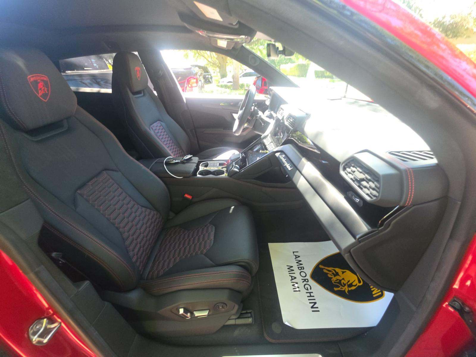2024 Lamborghini Urus S AWD