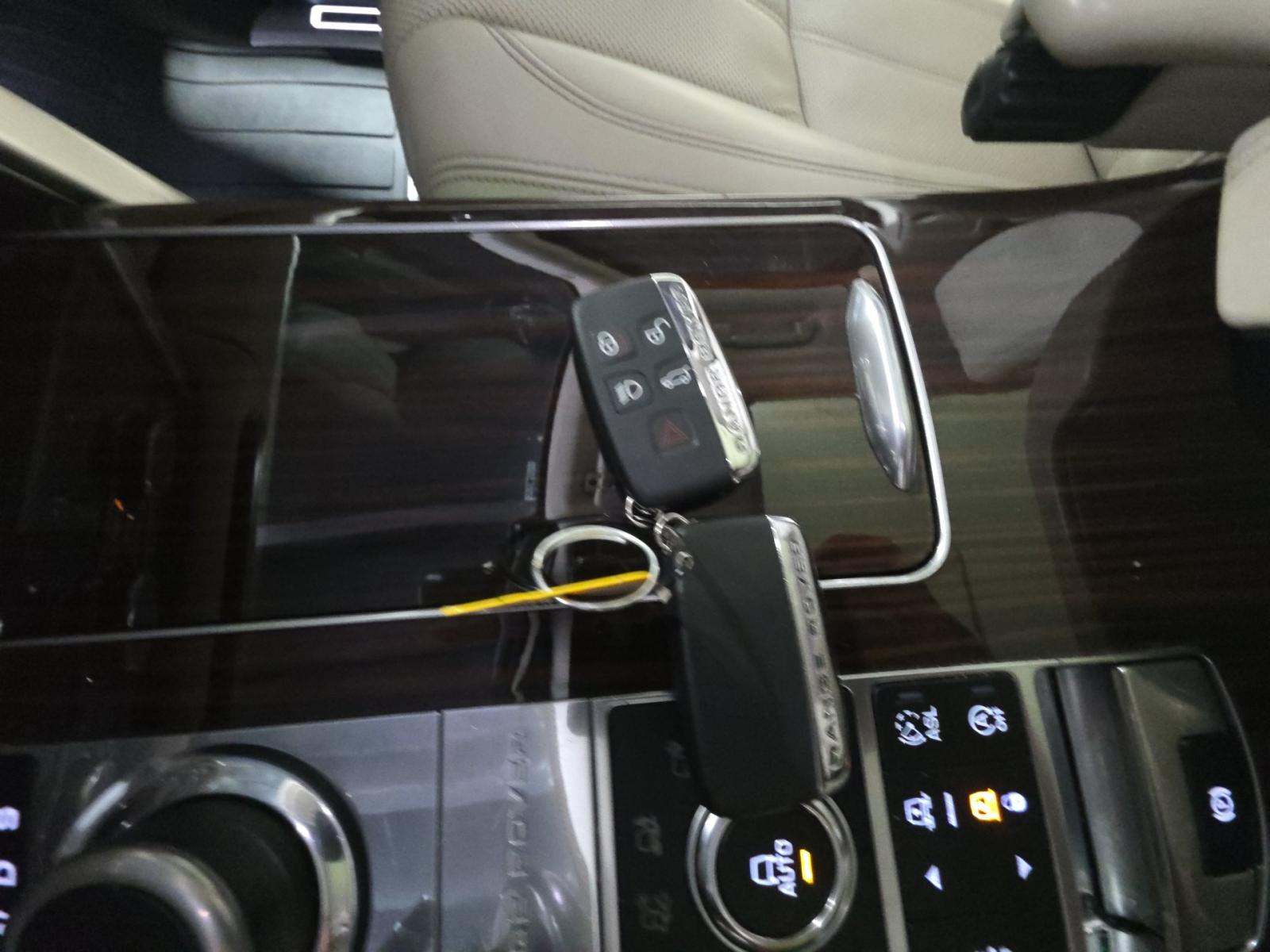 LAND ROVER RANGE ROVER - 8