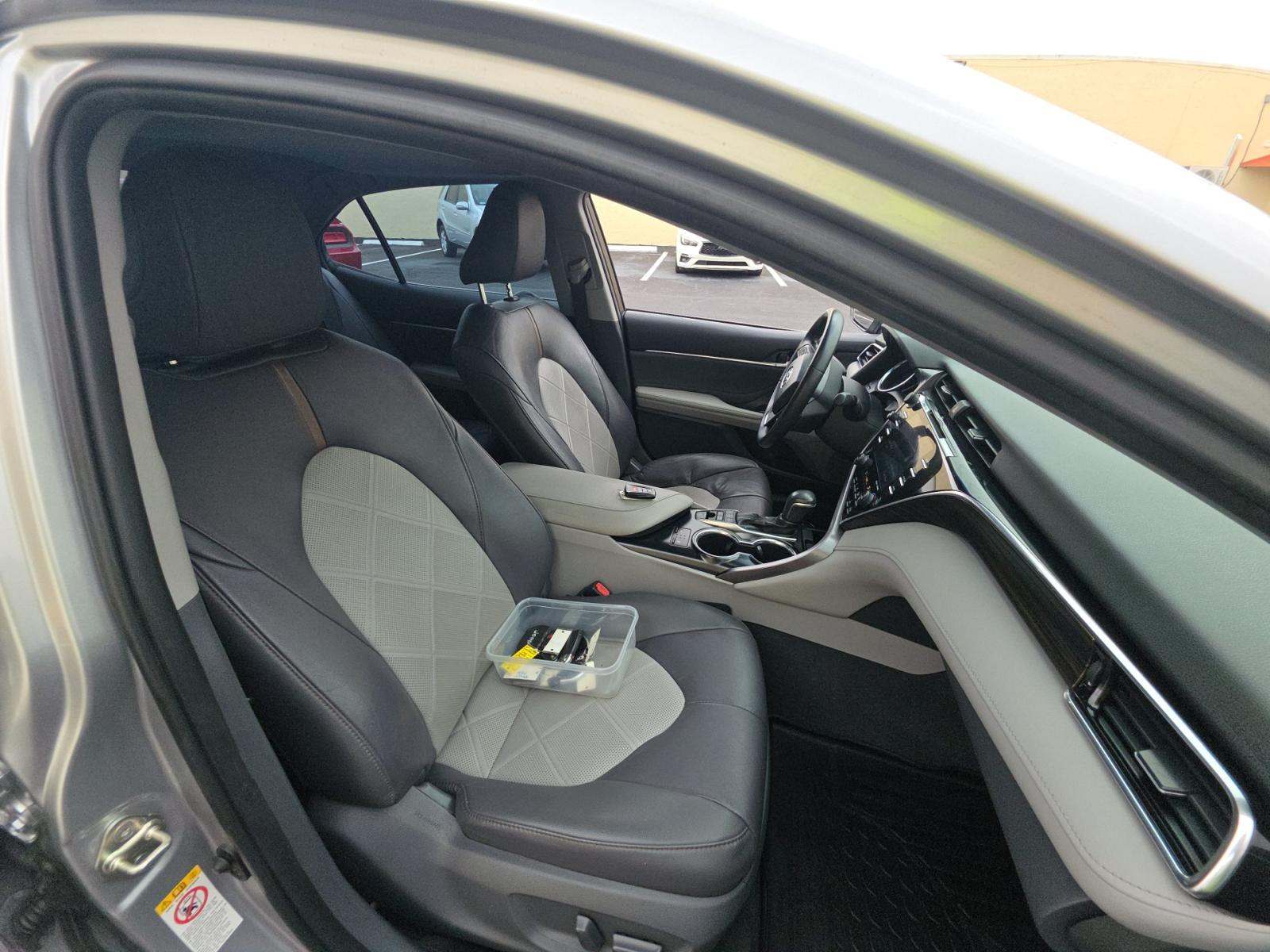 2018 Toyota Camry Hybrid XLE FWD