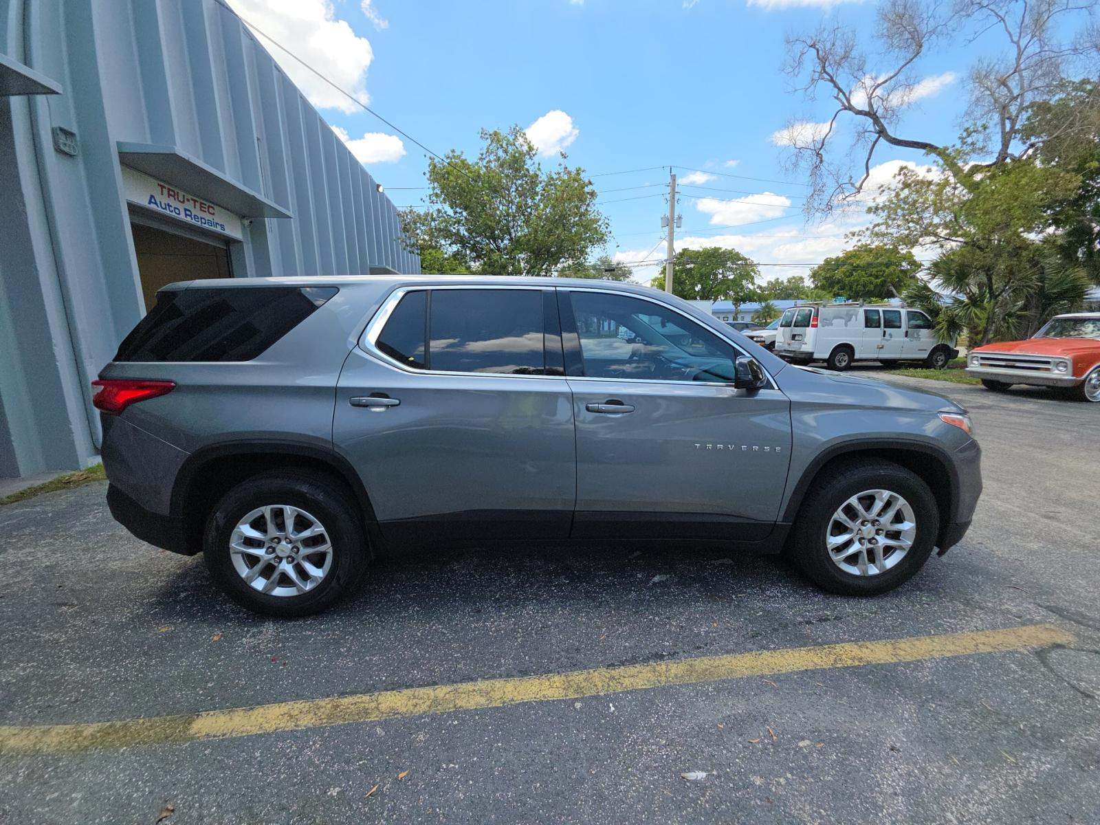 CHEVROLET TRAVERSE - 4