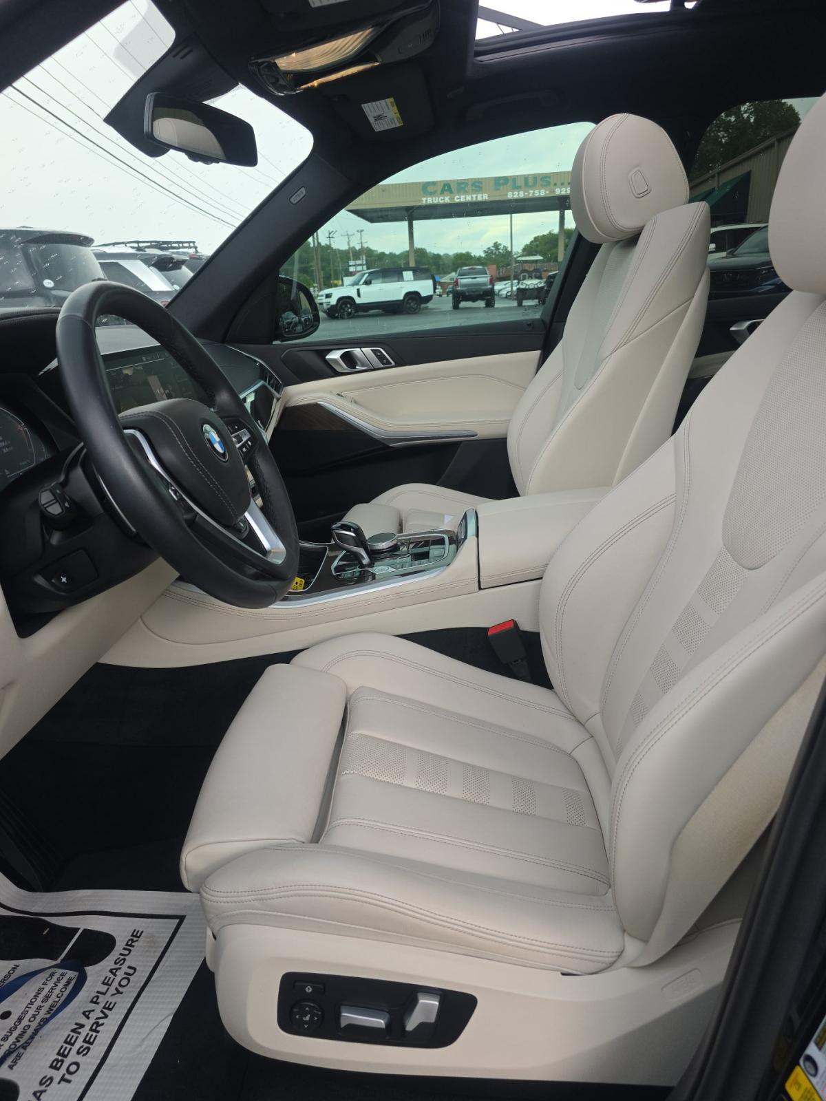 2022 BMW X5 xDrive40i AWD