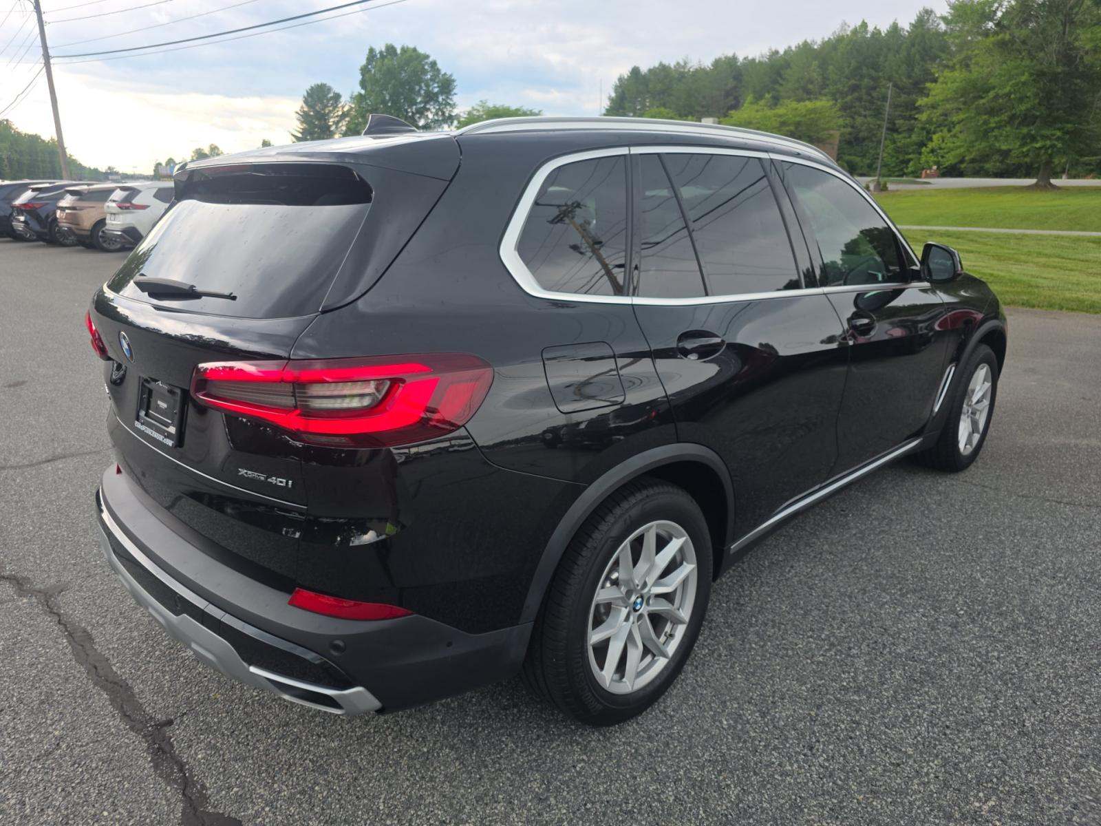 2022 BMW X5 xDrive40i AWD