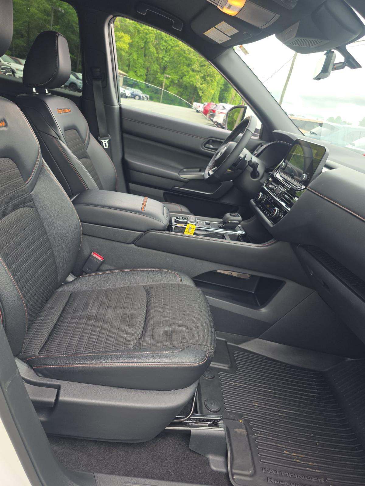 2024 Nissan Pathfinder Rock Creek AWD