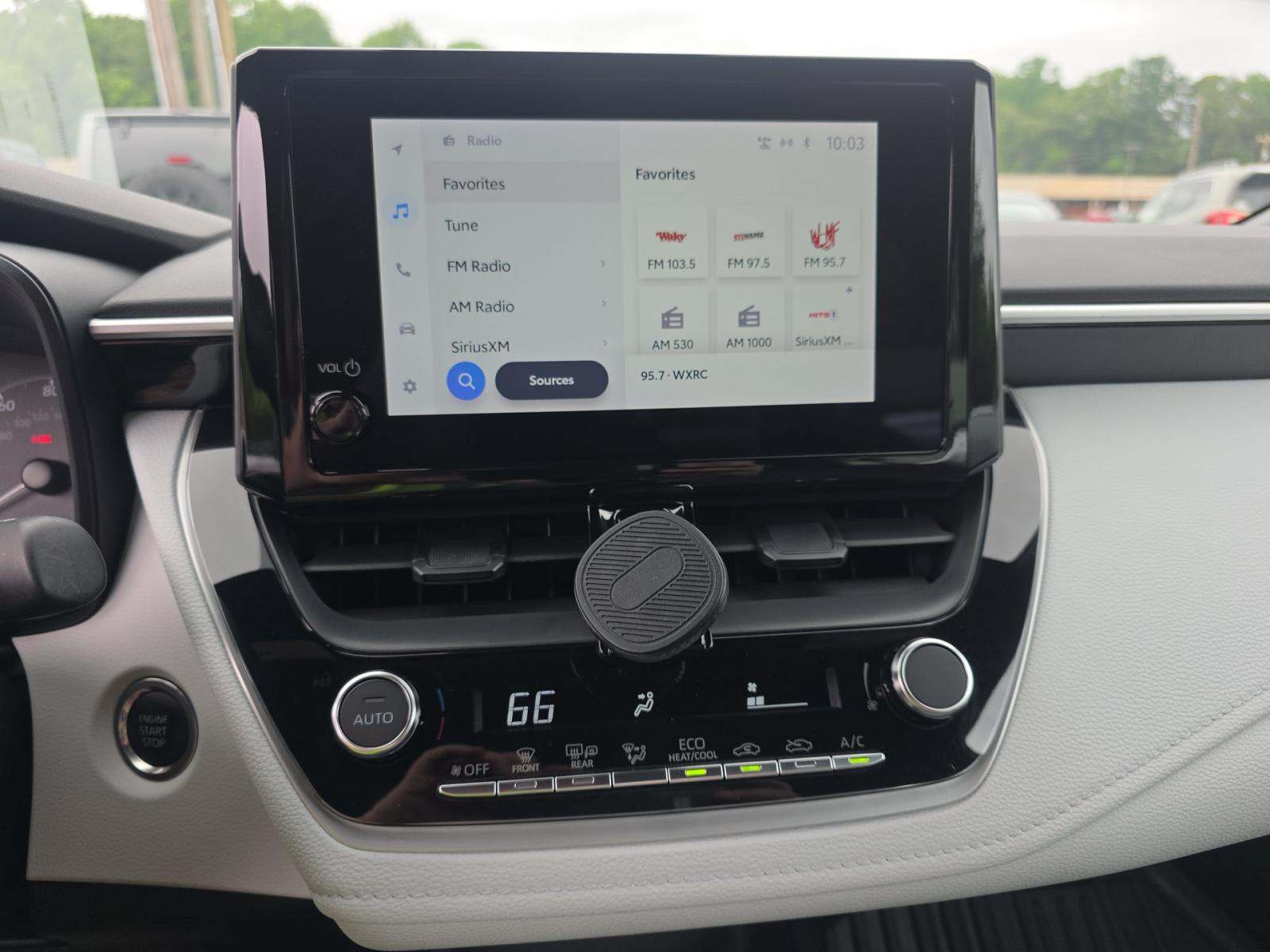 2024 Toyota Corolla SE FWD