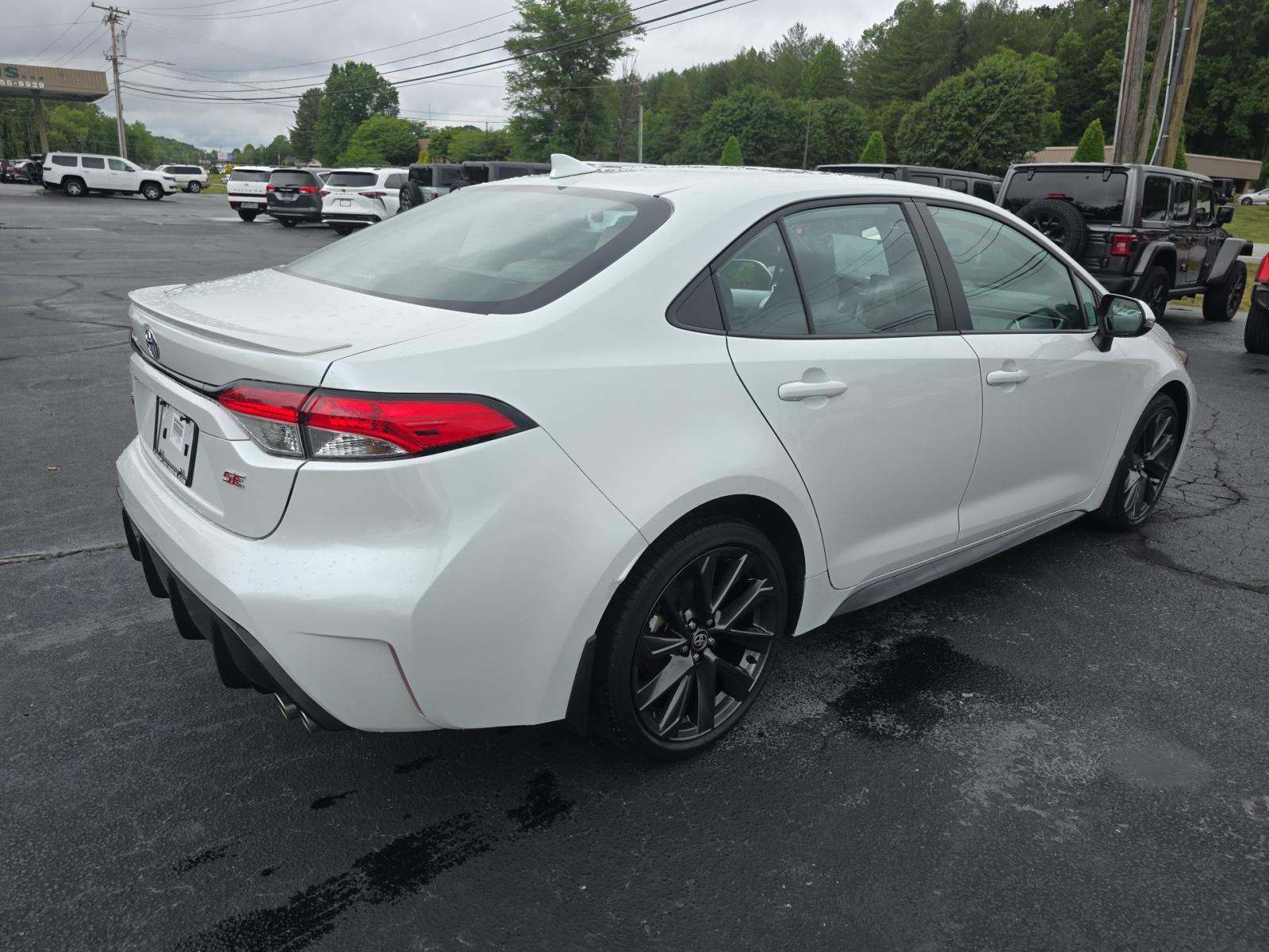 2024 Toyota Corolla SE FWD