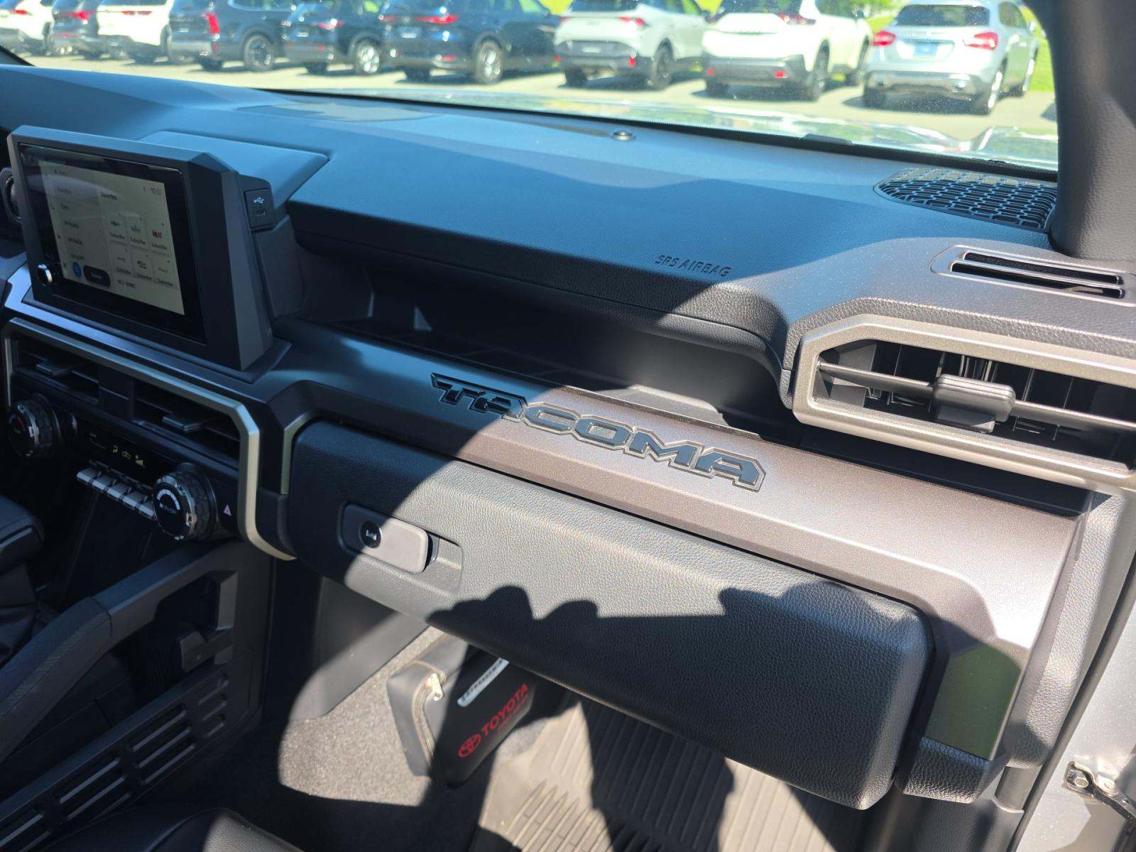 2026 Toyota Tacoma SR5 AWD