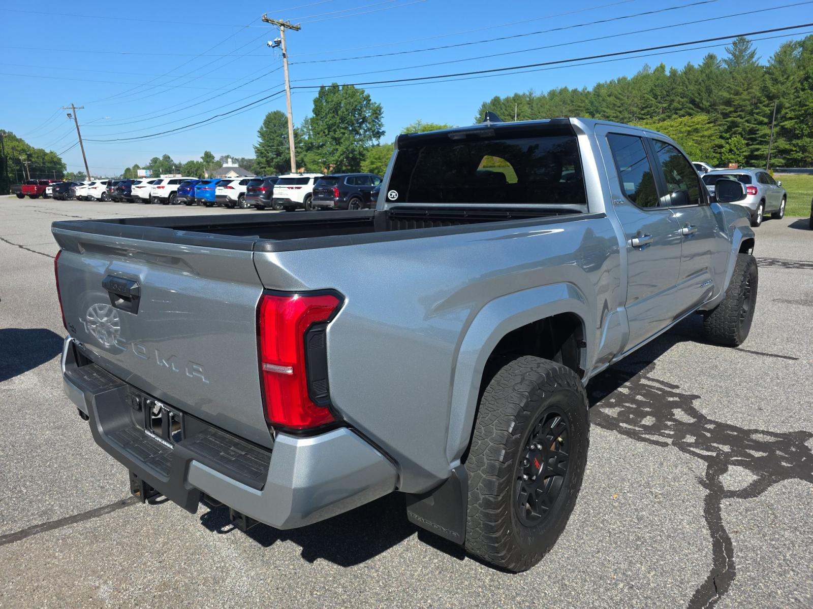 2026 Toyota Tacoma SR5 AWD