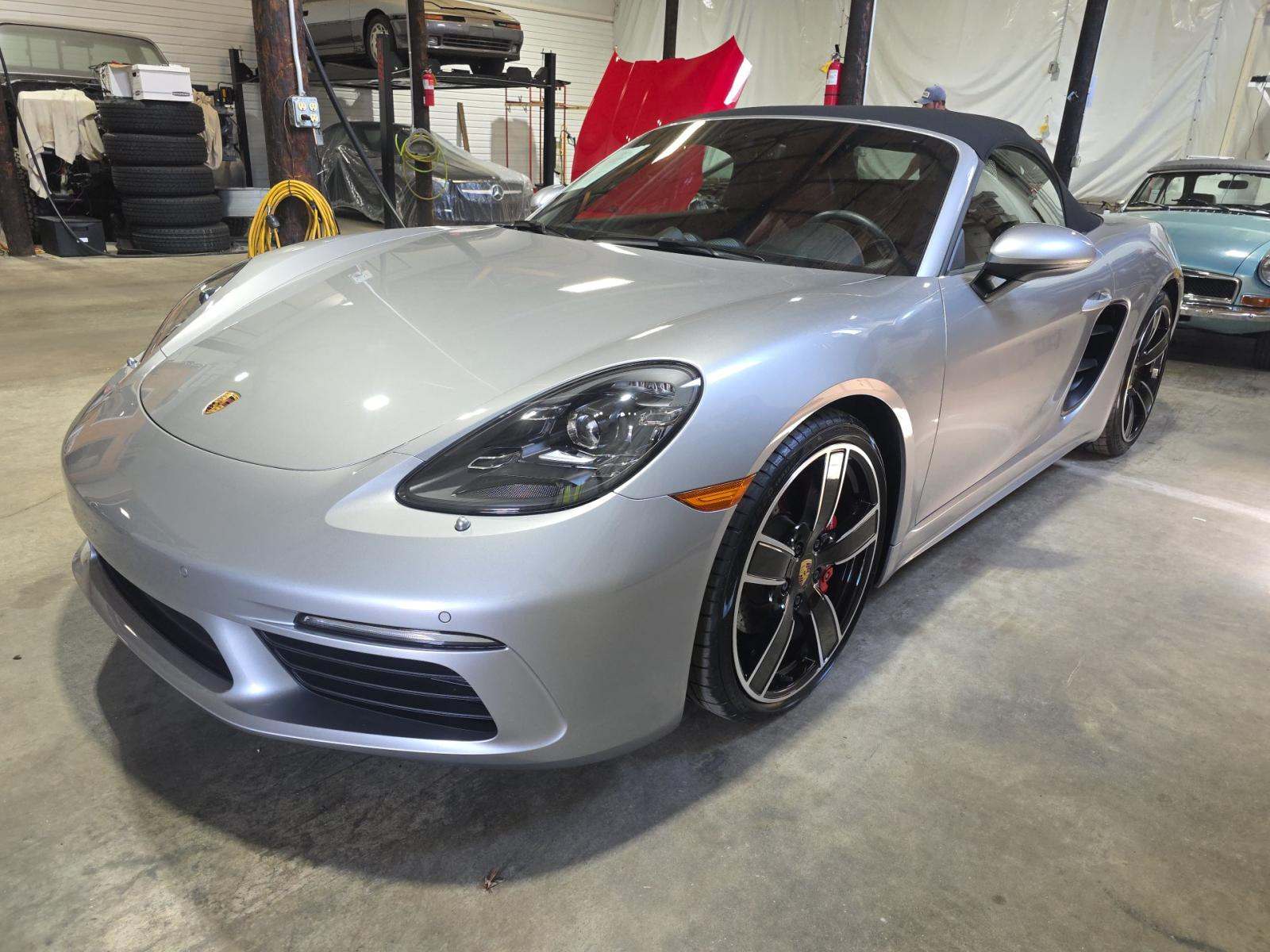 2025 Porsche 718 Boxster S RWD