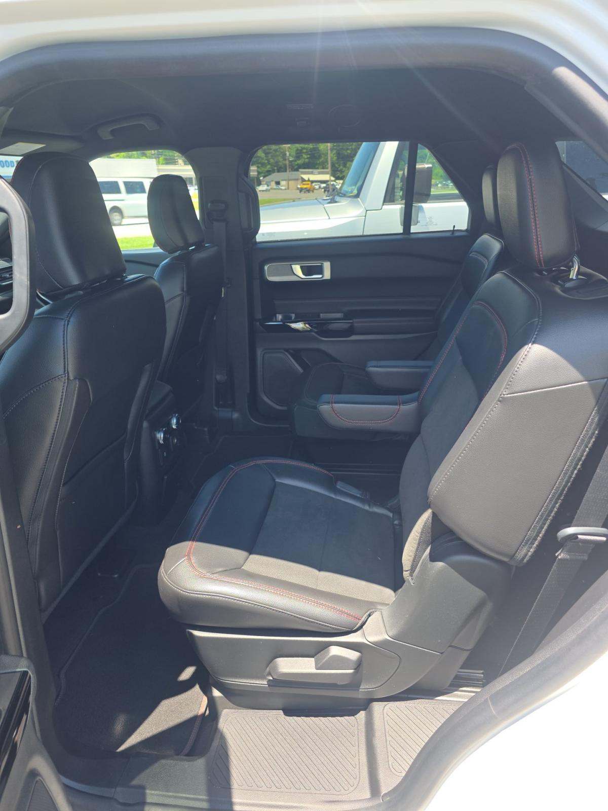 2022 Ford Explorer ST-Line AWD