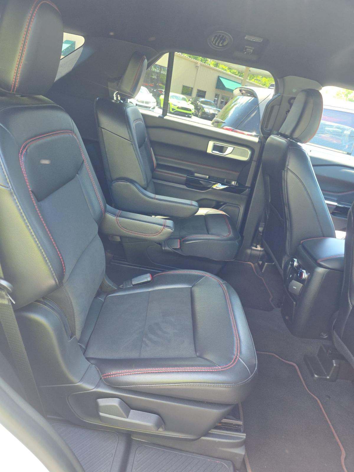2022 Ford Explorer ST-Line AWD