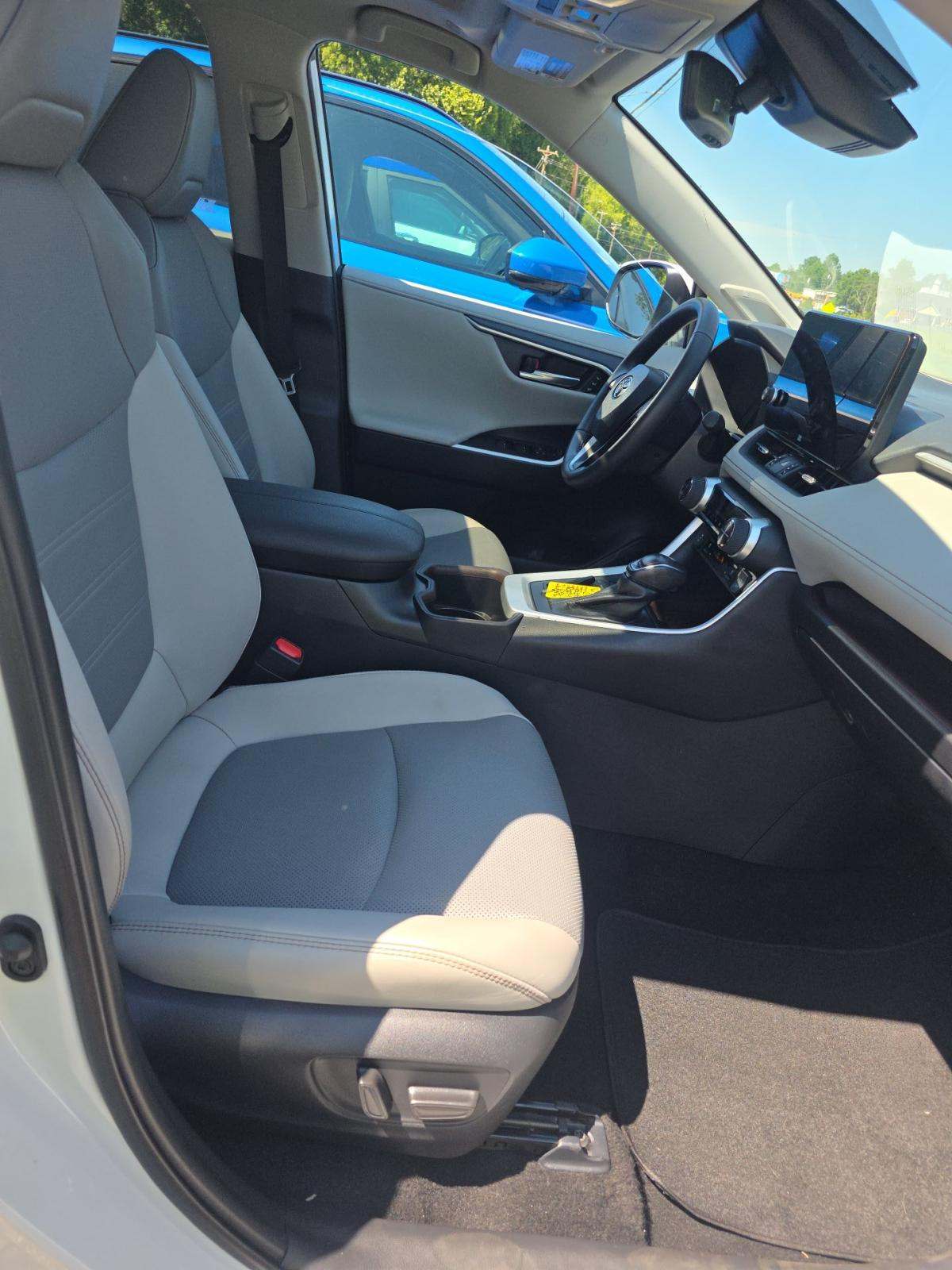 2024 Toyota RAV4 Limited FWD