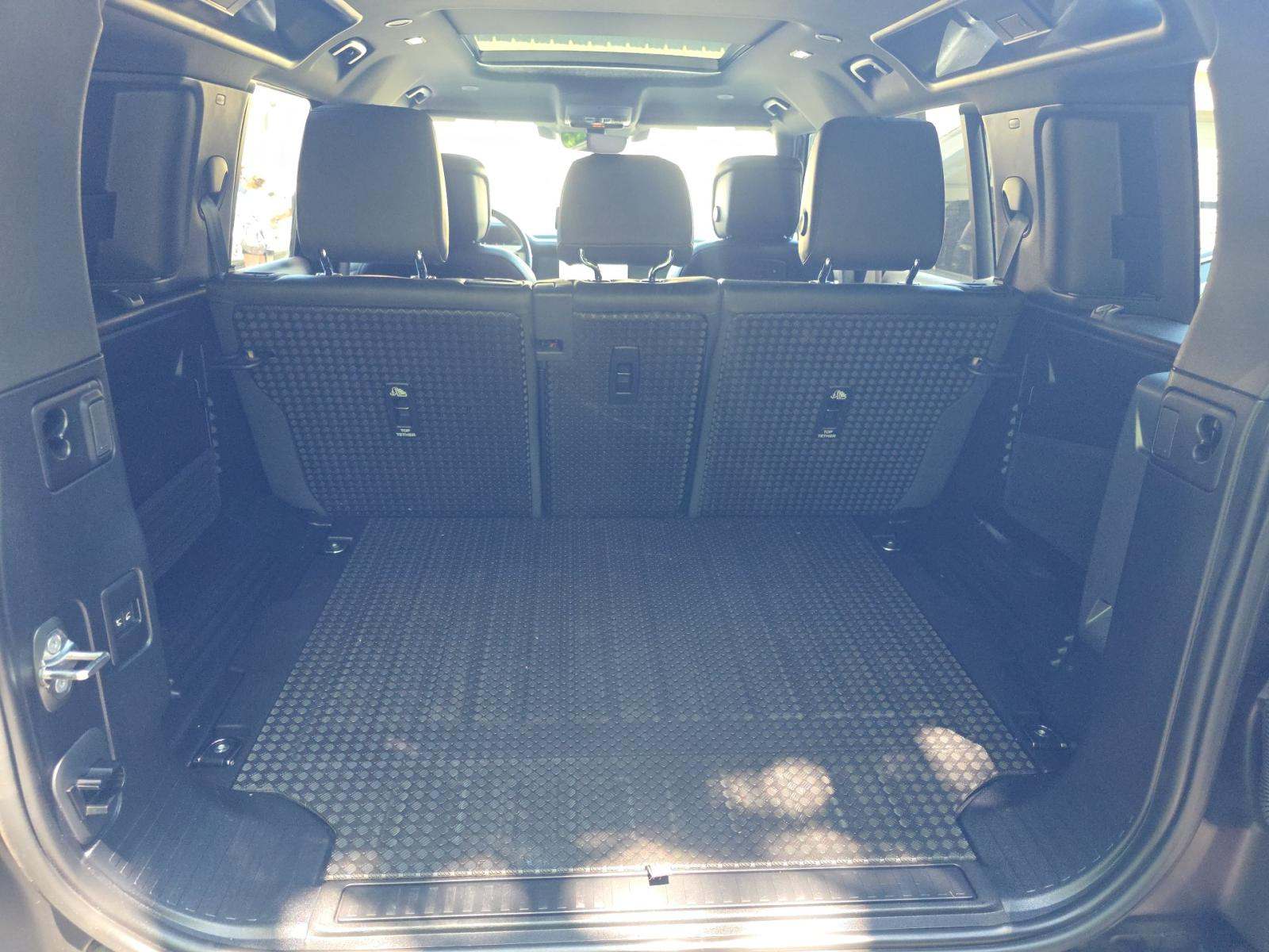 2022 Land Rover Defender 110 X-Dynamic HSE AWD