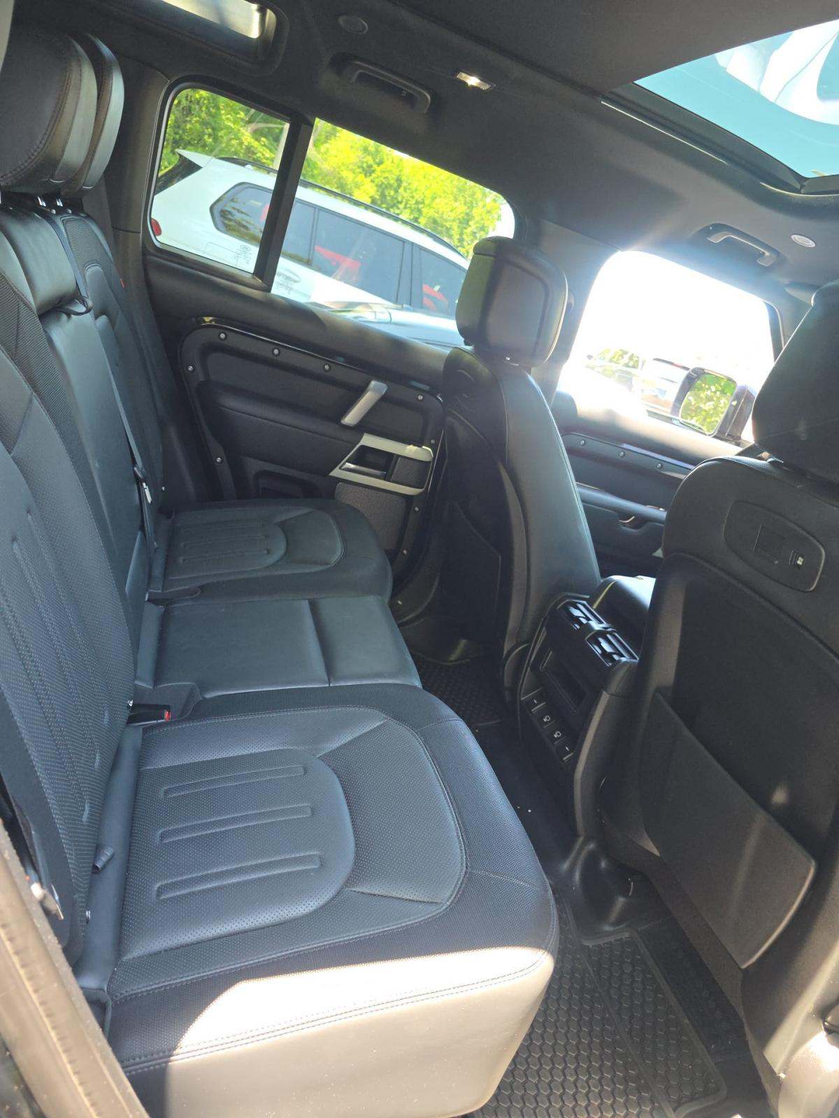 2022 Land Rover Defender 110 X-Dynamic HSE AWD